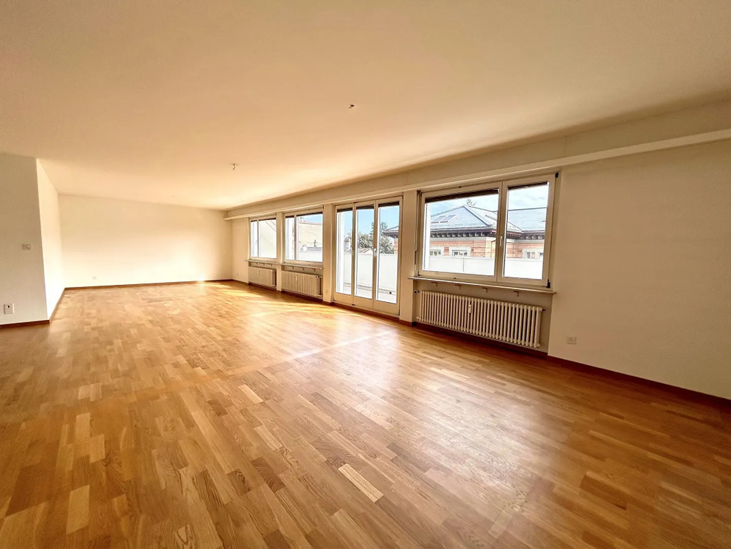 Appartement penthouse lumineux de 4 pièces 115m2 - Photo 7 sur 8