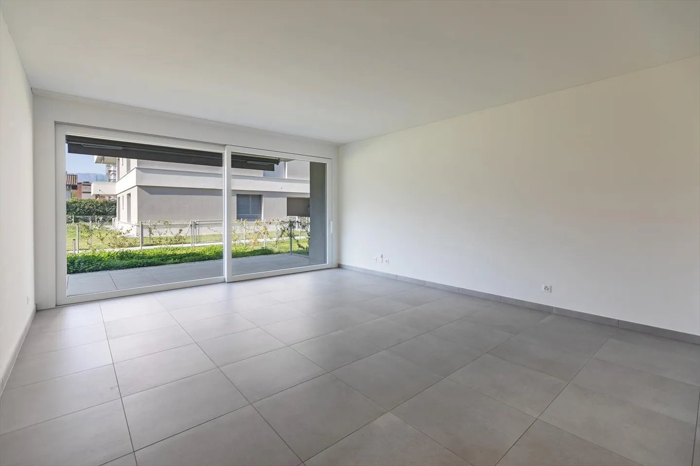 Apartment for rent - Photo 3 of 10