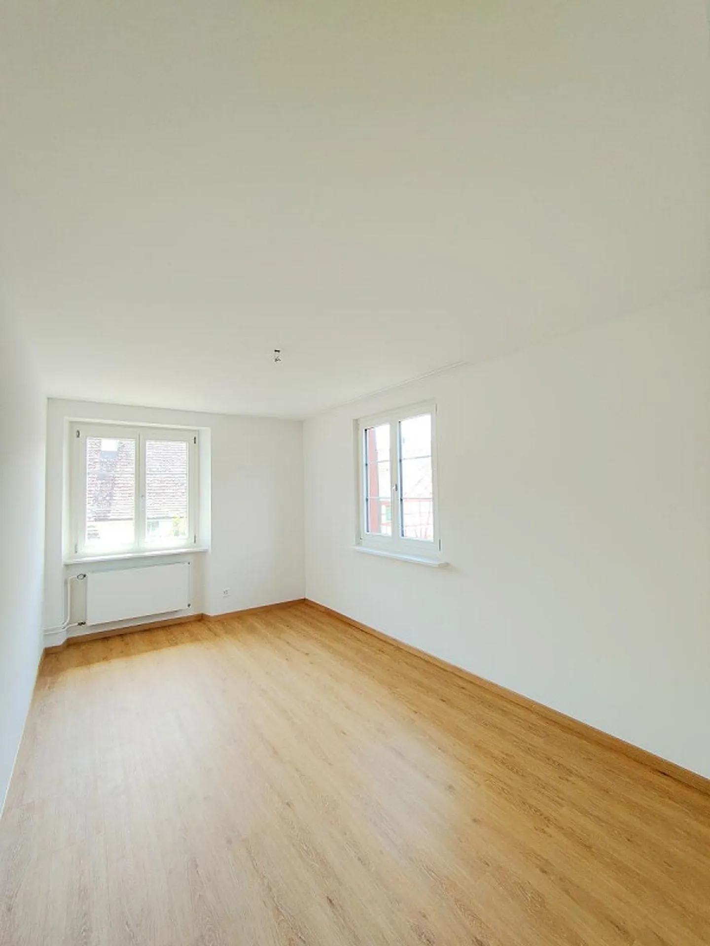 Appartamento completamente ristrutturato vicino al Reno - Foto 6 di 11
