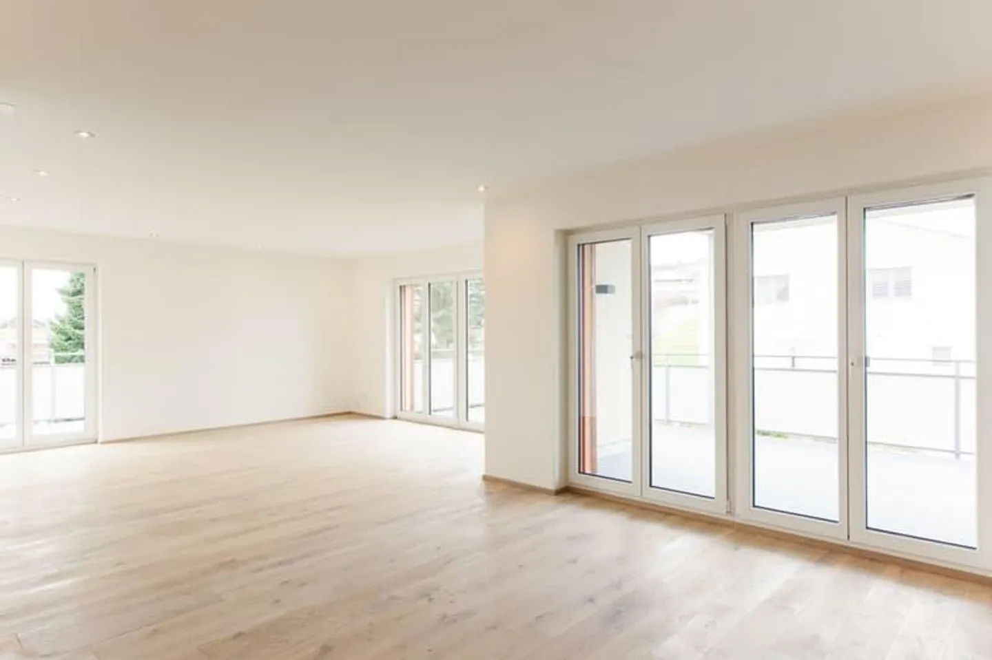 Exclusive 4.5-room apartment in a quiet location - Photo 4 of 19