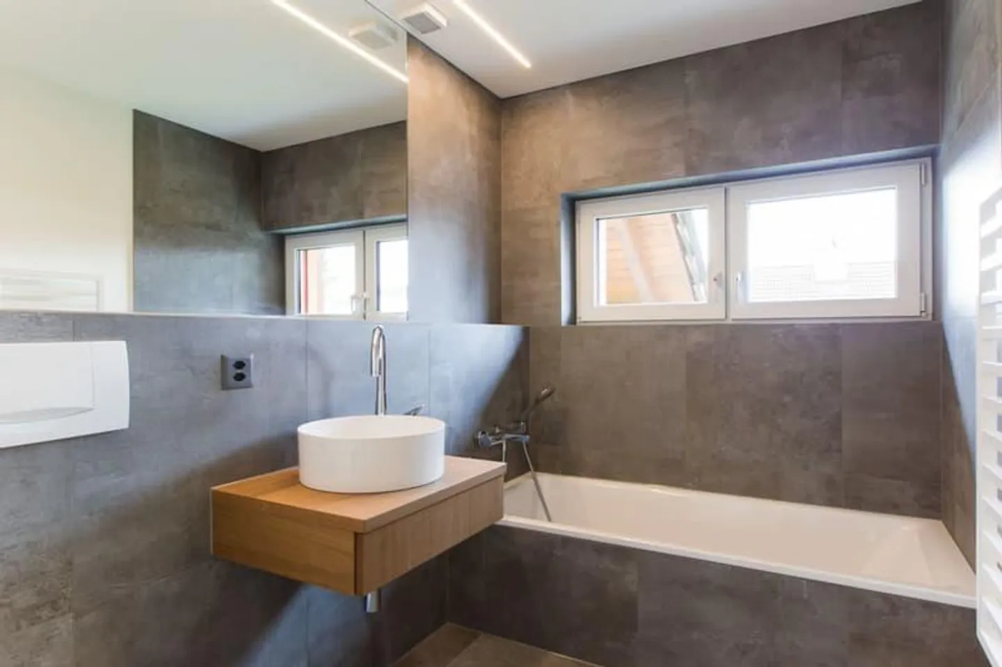 Exclusive 4.5-room apartment in a quiet location - Photo 5 of 19