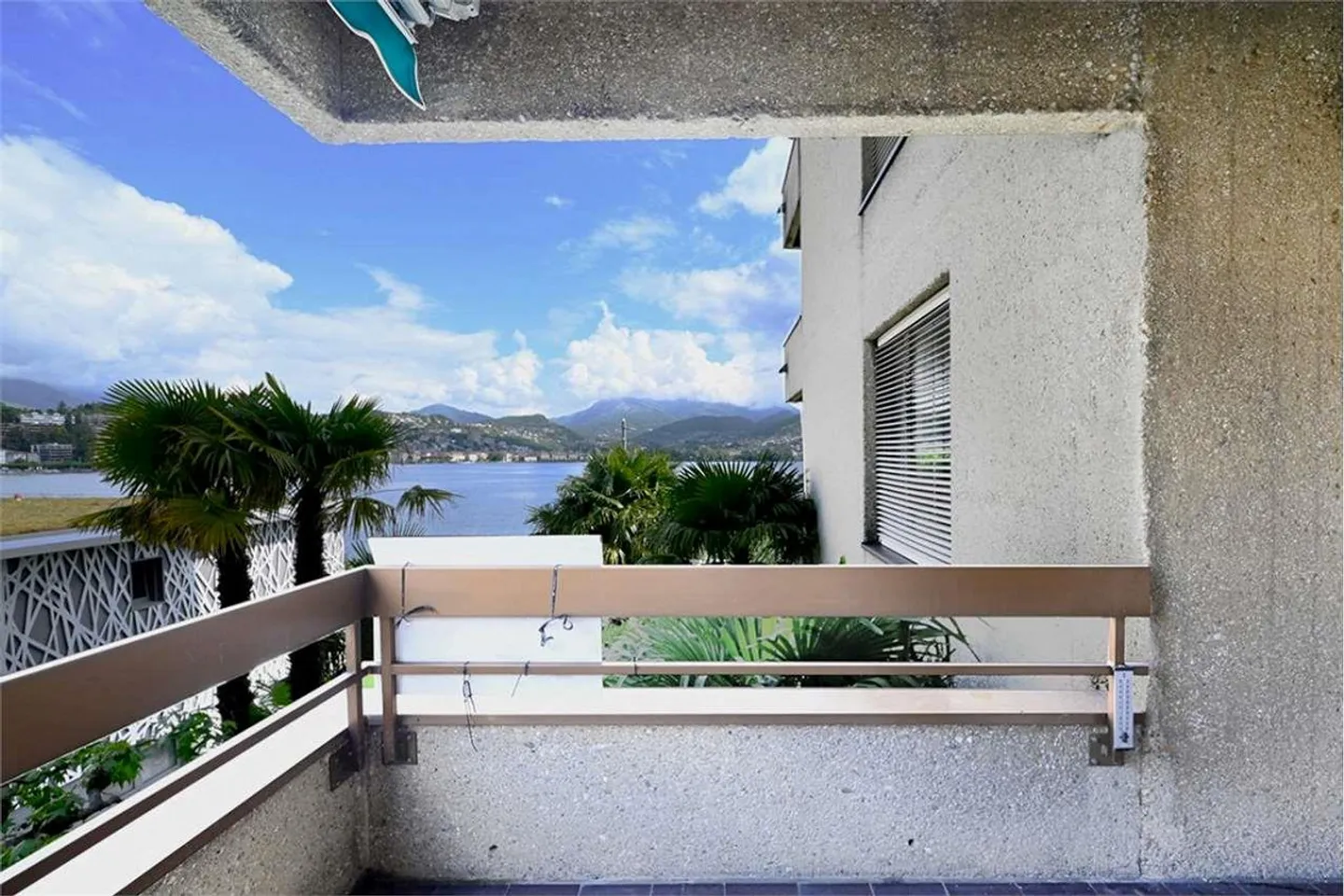 Appartamento 3,5 camere FRONTE MARE - Foto 2 di 13