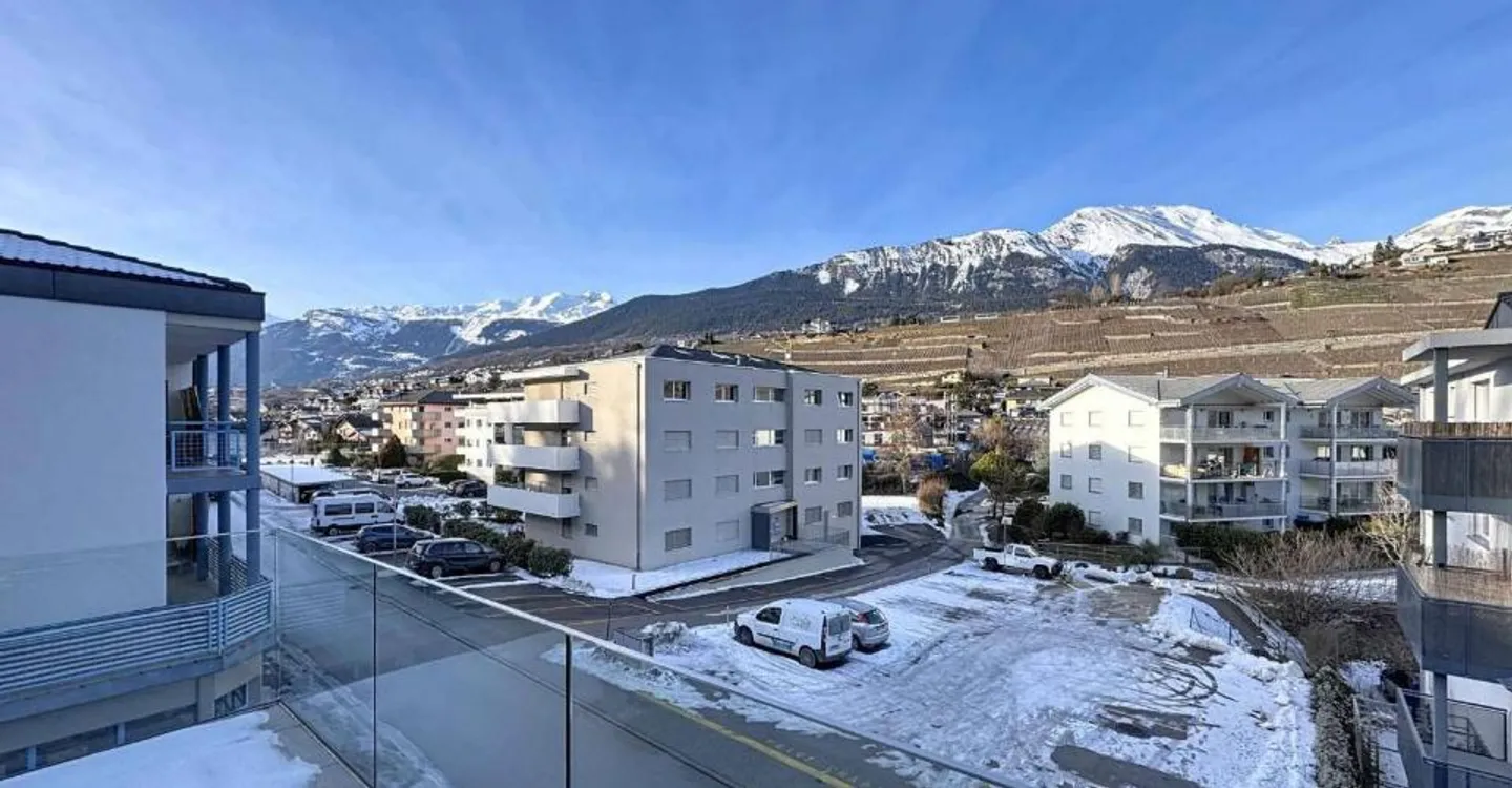 Appartement moderne avec vue montagne - Photo 11 sur 12