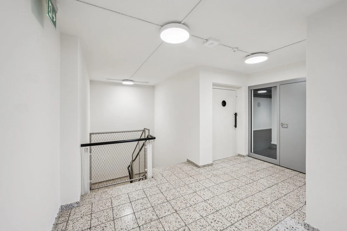 Ready-to-use Office - Hammerspaces - Photo 7 of 7