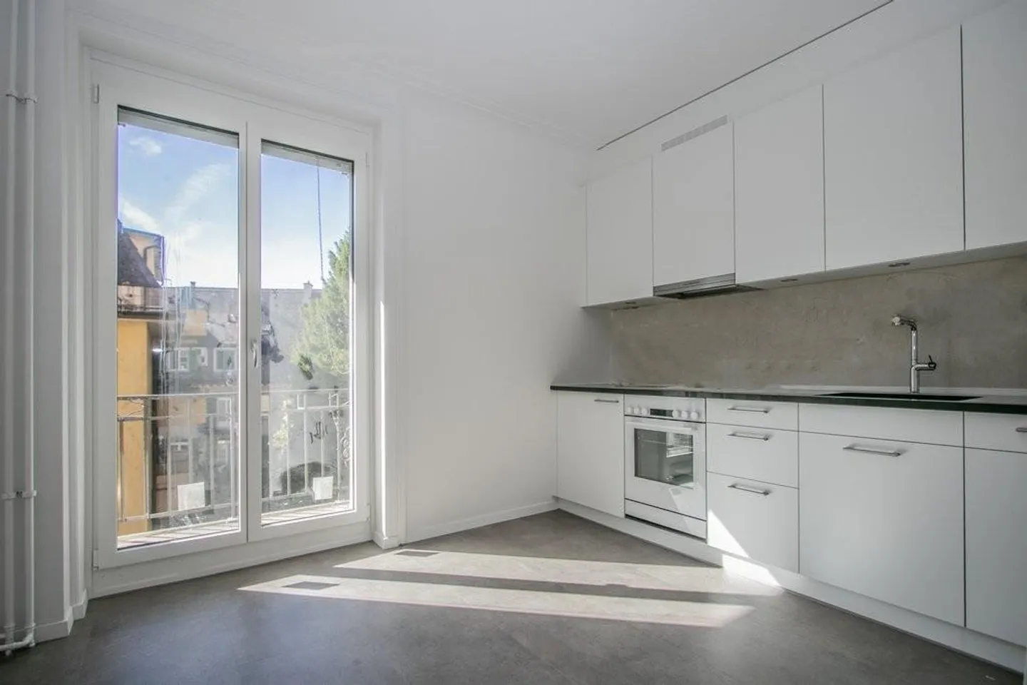 Charmante Wohnung mit Balkon - Foto 3 von 3