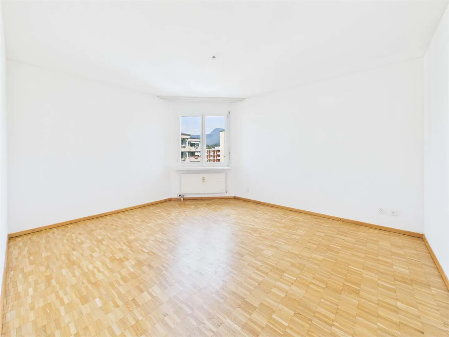 Bright 4.5-room apartment in a strategic location in Breganzona - Photo 6 of 12