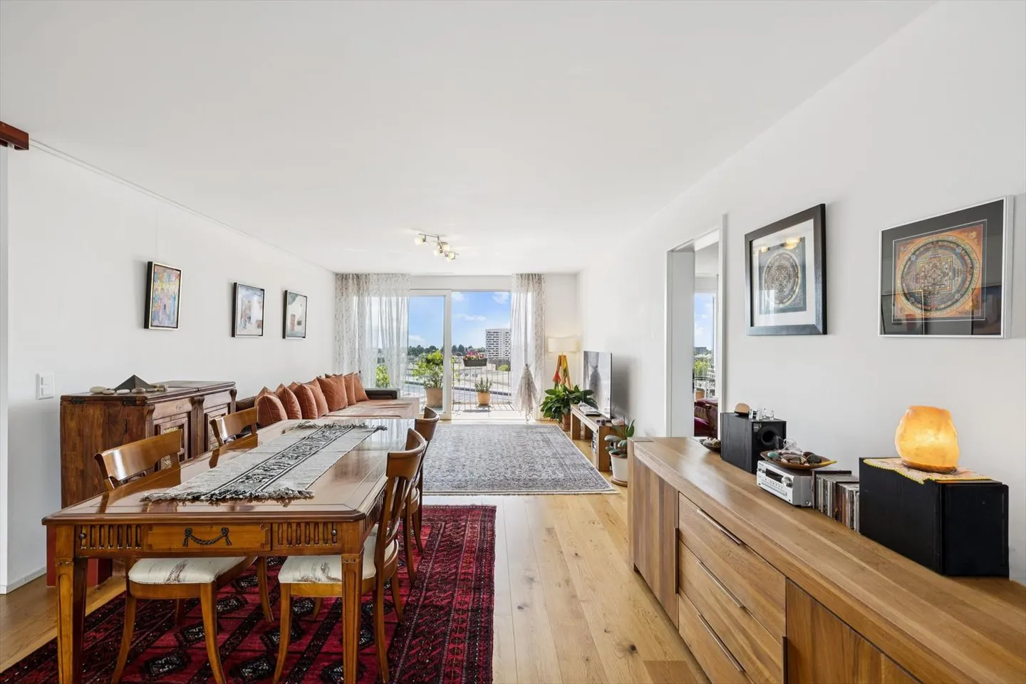 Opportunité à saisir pour cet appartement traversant de 4.5 pièces - Photo 4 sur 11