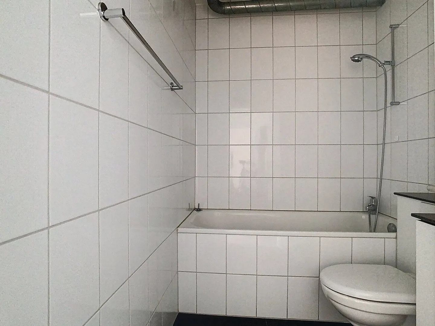 Superbe 2½ pièces rénové en plein coeur de la ville ! - Photo 8 sur 11