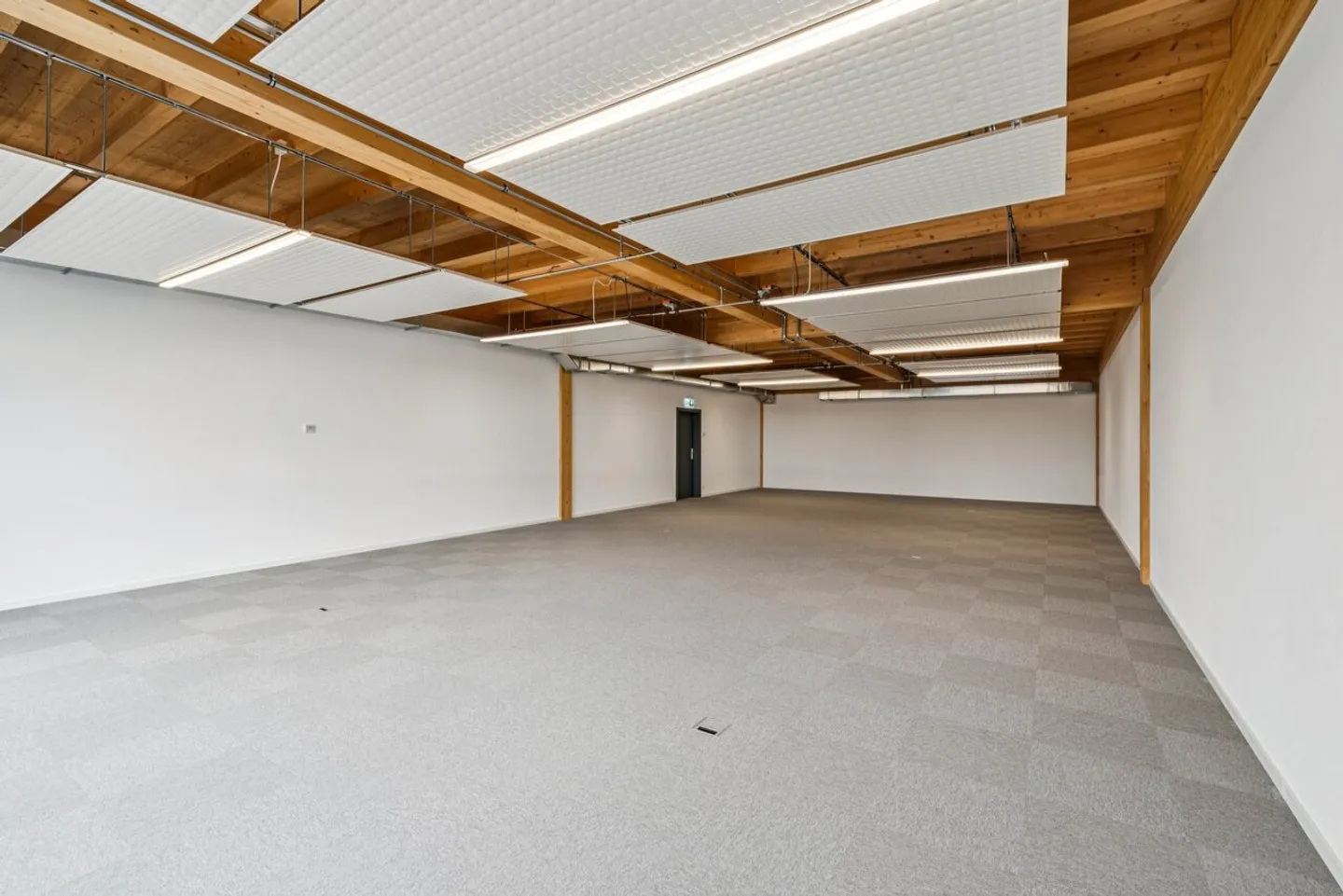 SPARK - Equipped Office Plug & Play New 126m2 in Gland - Photo 2 of 10