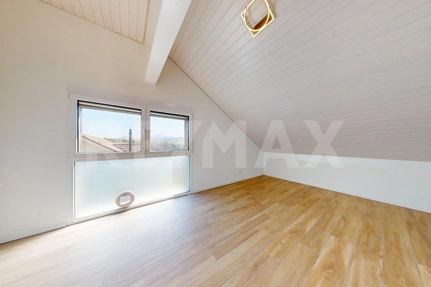 Moderno: appartamento mansardato di 3,5 locali con vista a Golaten (Kallnach) - Foto 9 di 13