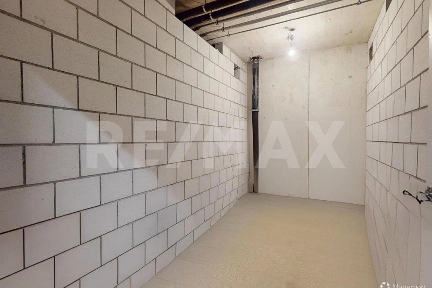 Moderno: appartamento mansardato di 3,5 locali con vista a Golaten (Kallnach) - Foto 12 di 13