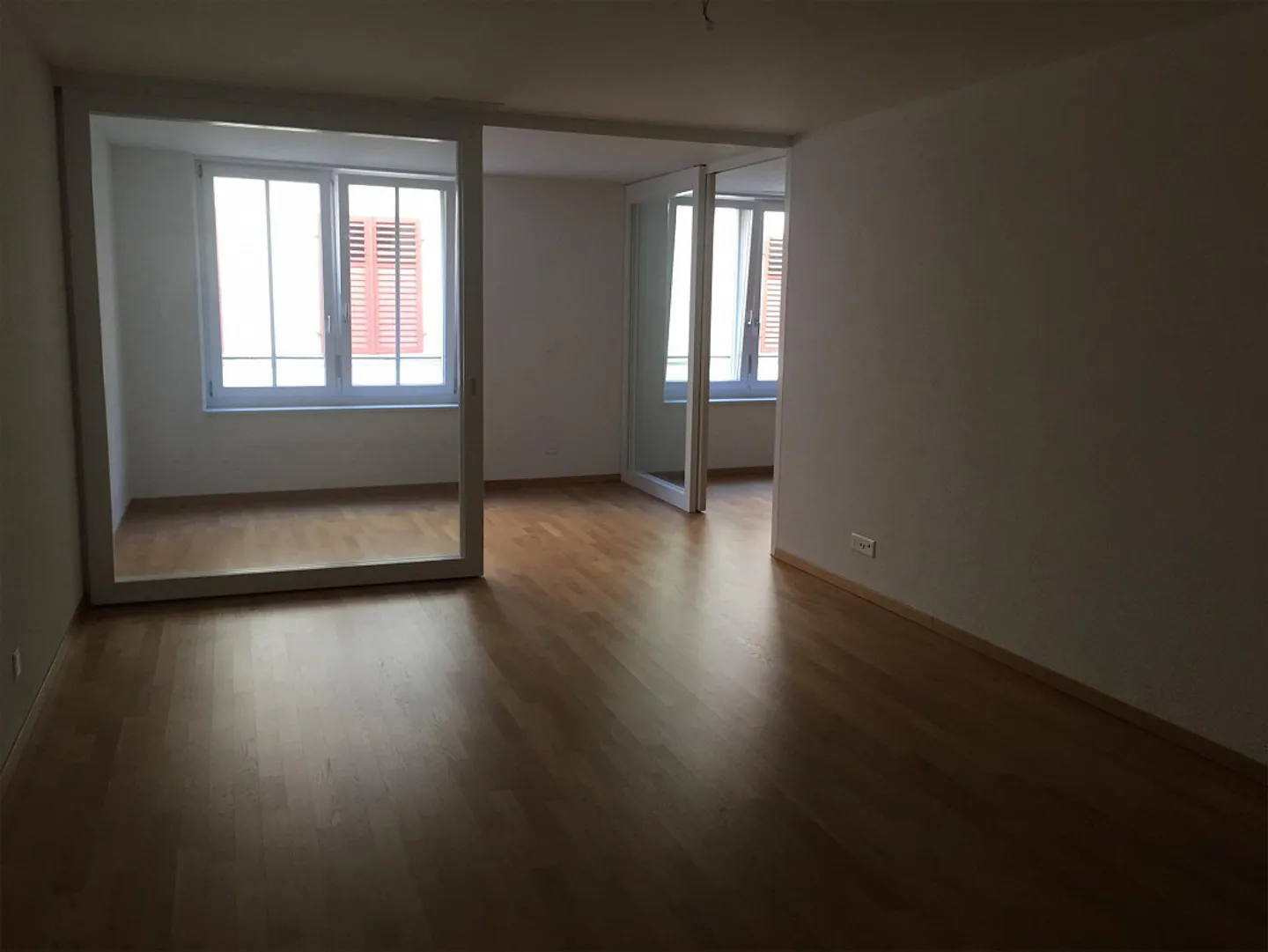 Modern 2.5-room apartment in city center - Photo 3 of 4