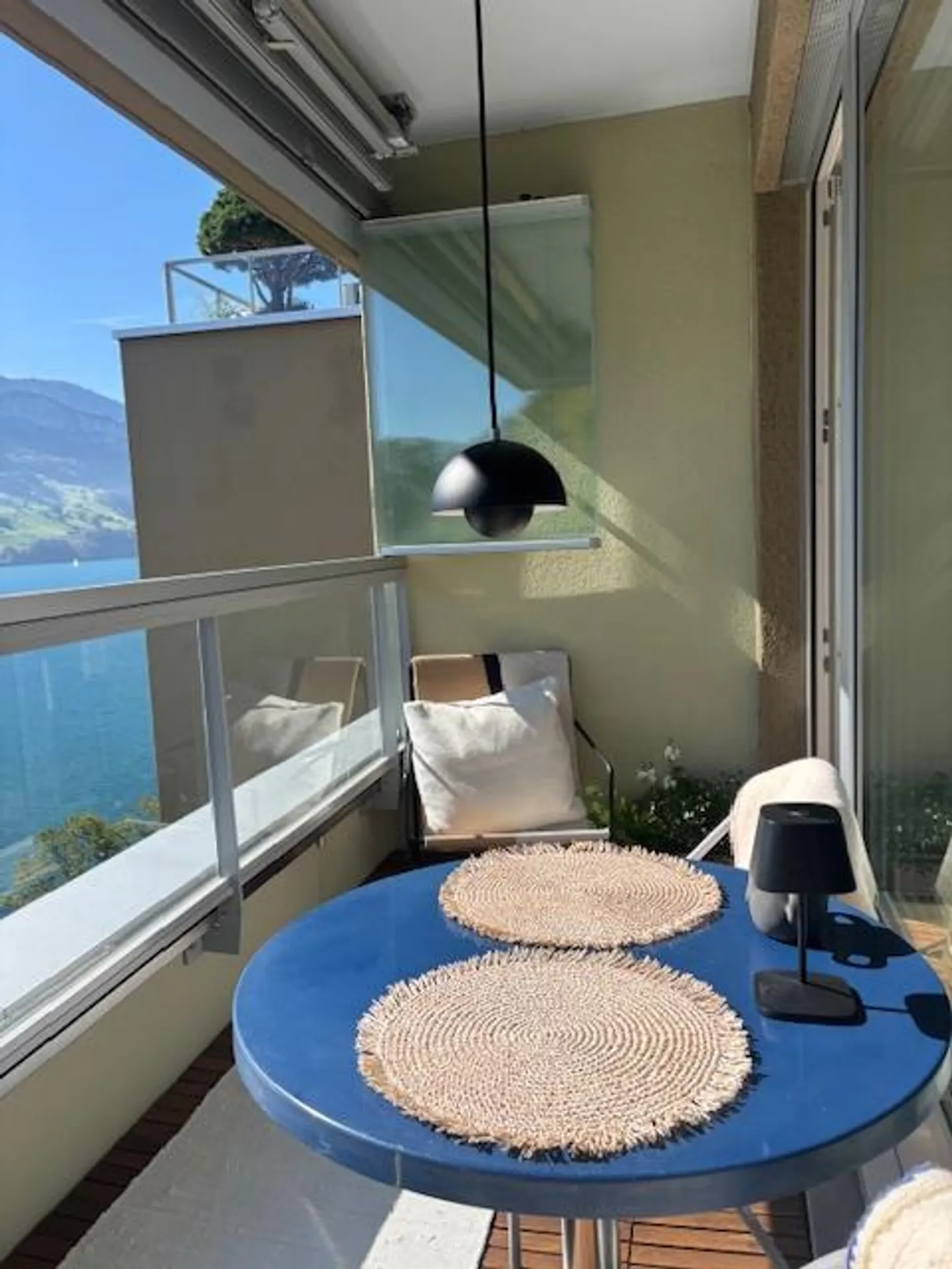 STUDIO WITH LAKE AND MOUNTAIN VIEW in BRUNNEN - Photo 6 of 7