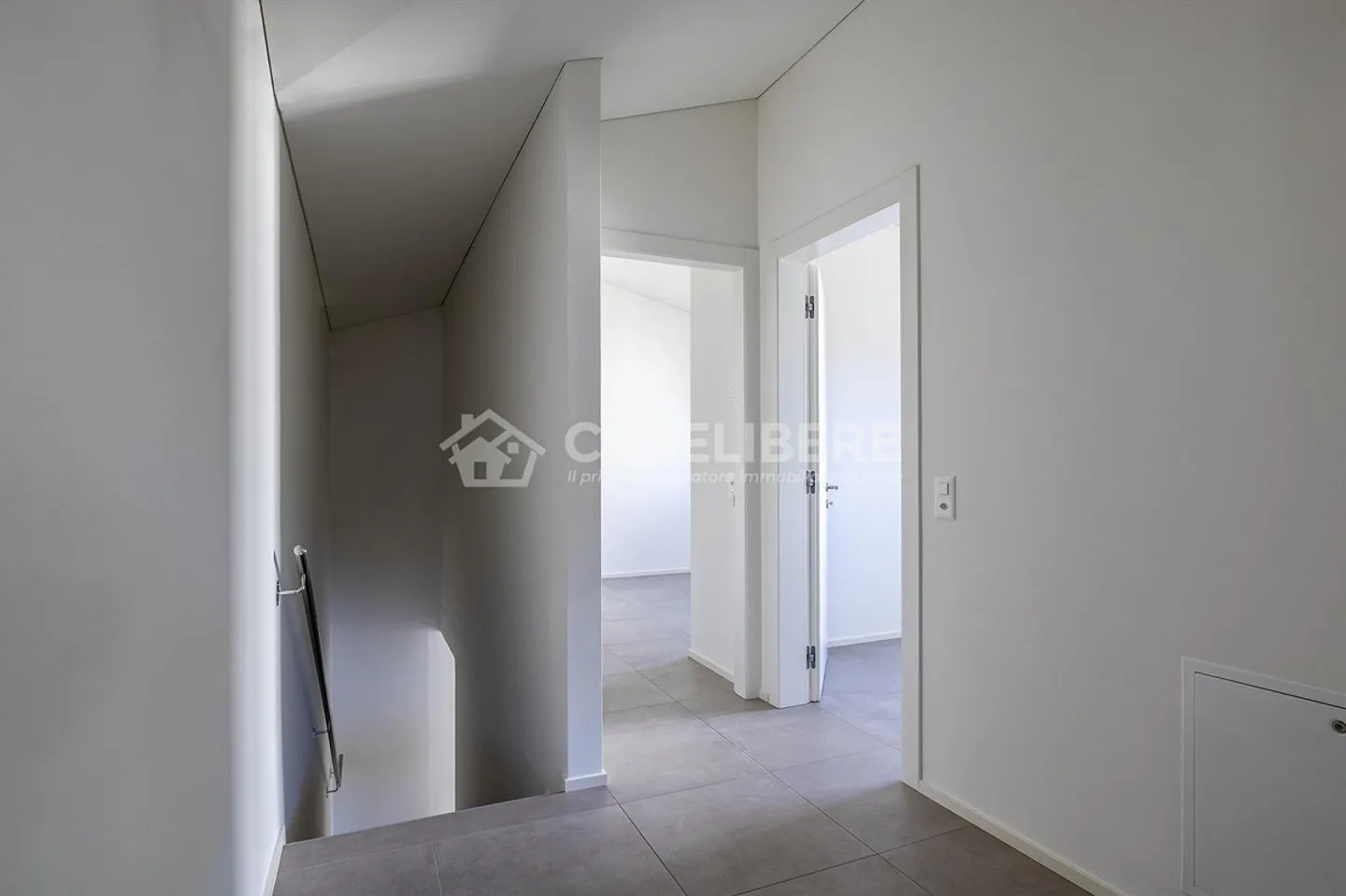 4.5-ZIMMER MAISONETTE MIT GARTEN IN CUREGLIA - Foto 16 von 24