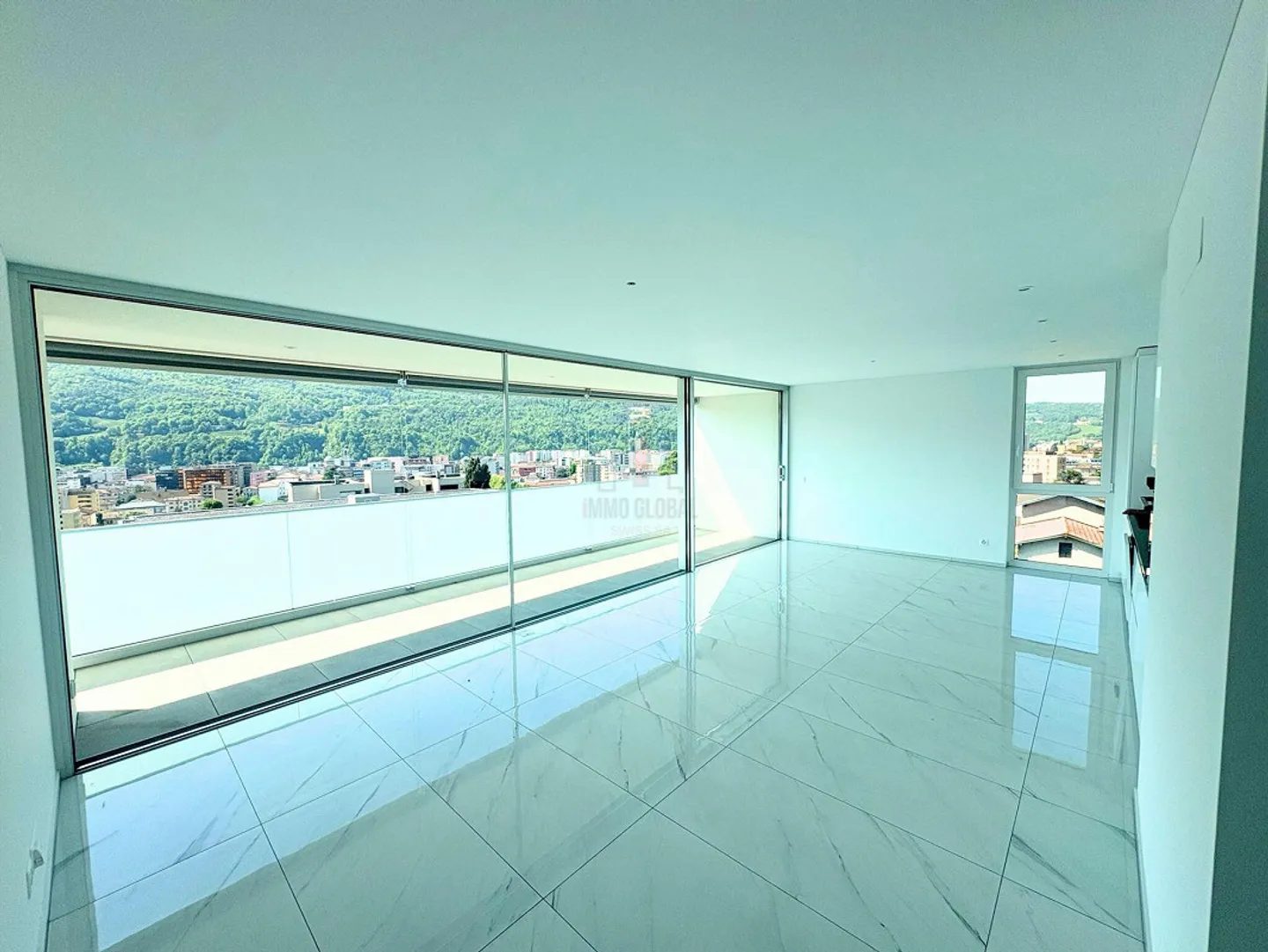 DESIGN, LUMIÈRE NATURELLE ET CONFORT MODERNE - Photo 1 sur 11