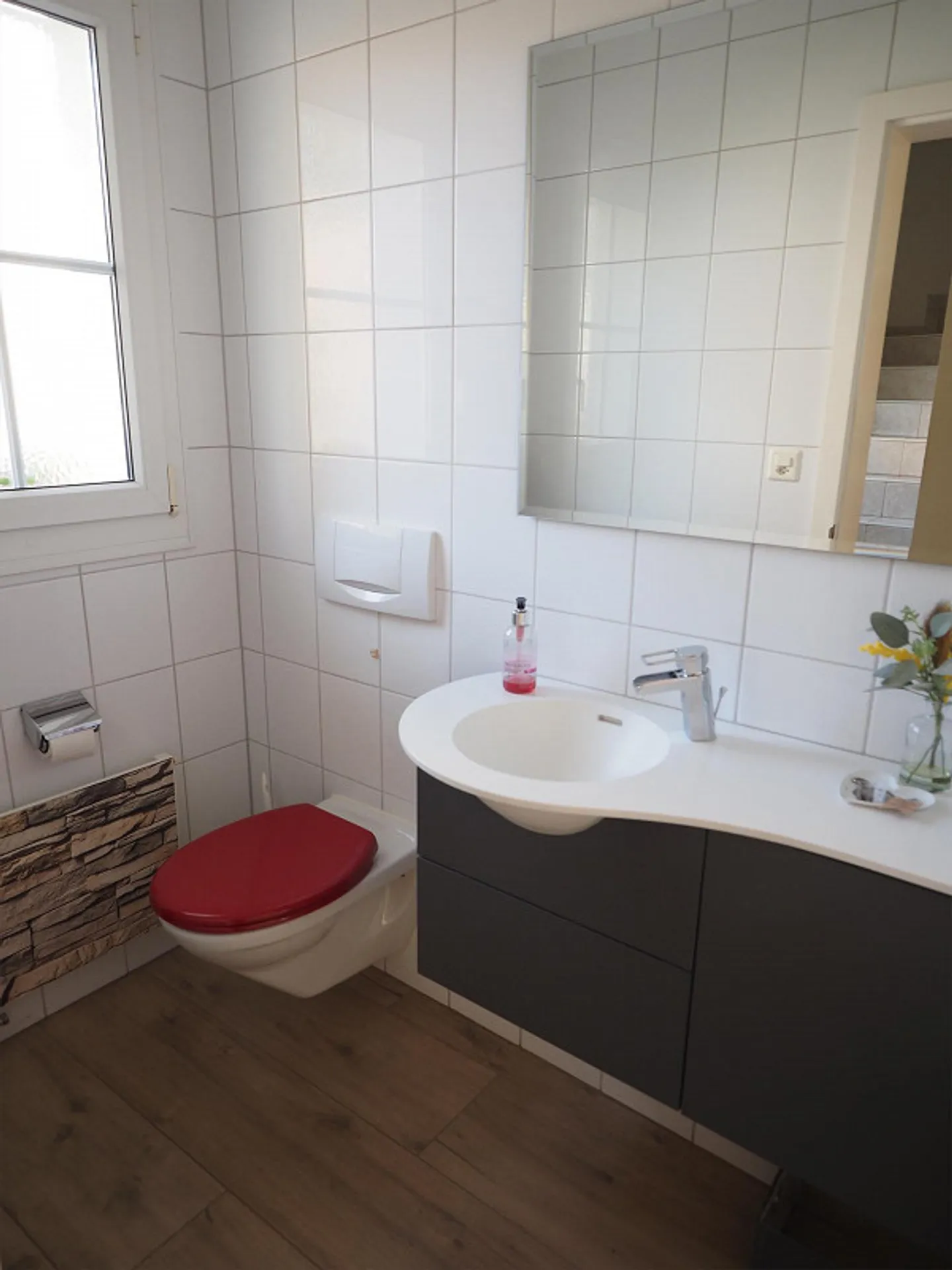 Casa familiare di 6,5 stanze in stile country con piscina - Foto 10 di 14