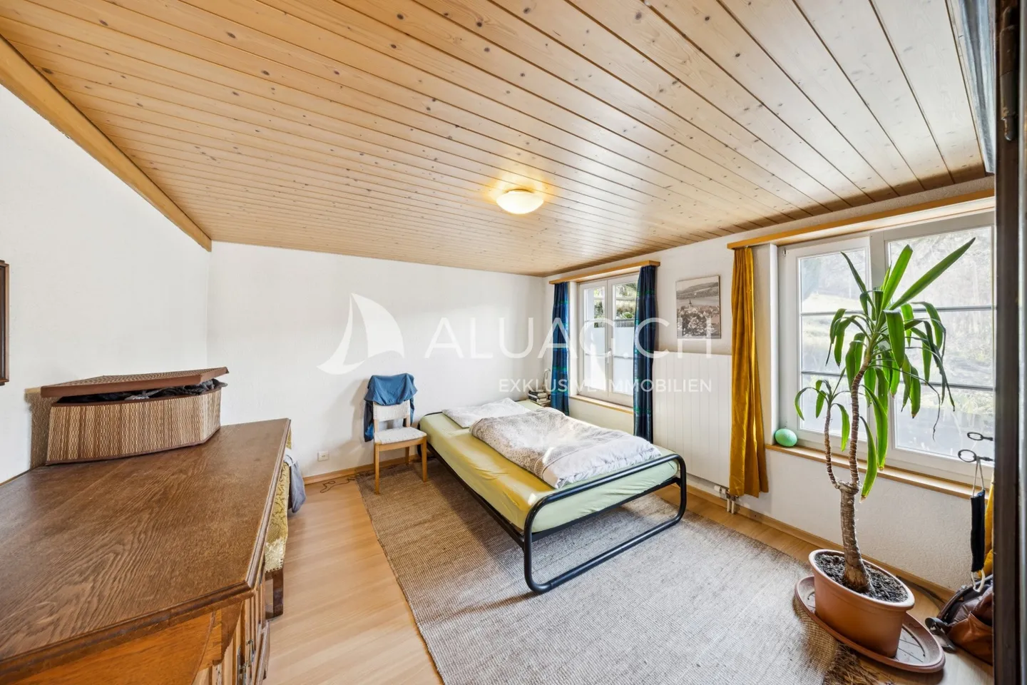 ZWEI GENERATIONENHAUS MIT  AUSBAUPOTENZIAL - Foto 6 von 17