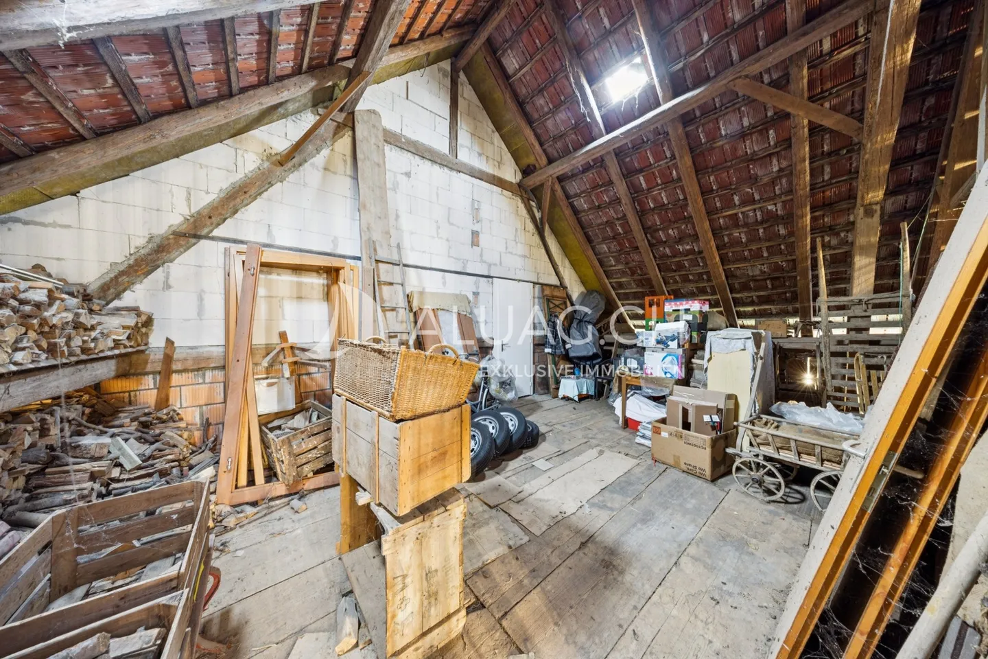 ZWEI GENERATIONENHAUS MIT  AUSBAUPOTENZIAL - Foto 16 von 17