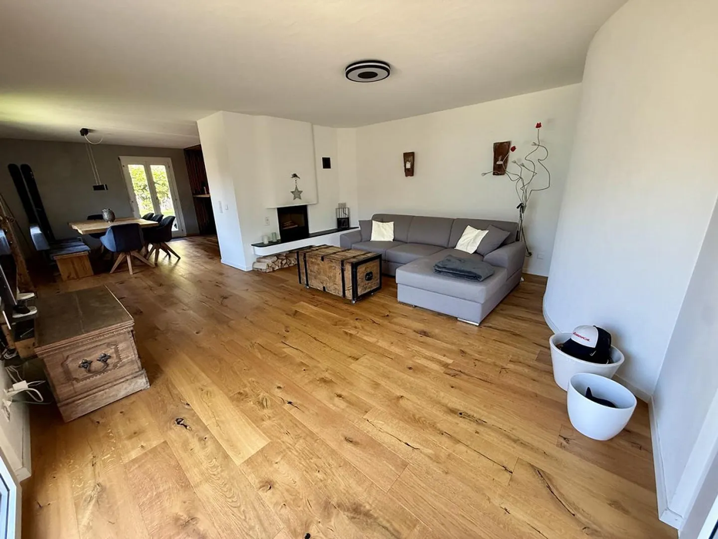 Bellissimo appartamento di 3,5 stanze, arredato, piano rialzato, accesso privato al lago - Foto 2 di 15