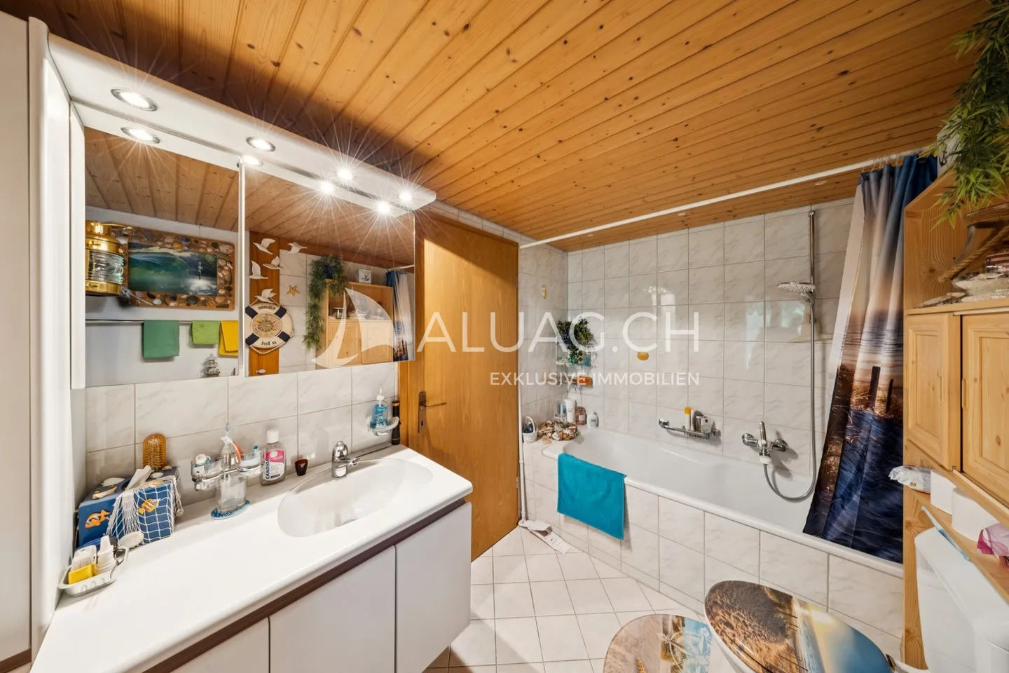 ZWEI GENERATIONENHAUS MIT  AUSBAUPOTENZIAL - Foto 11 von 17