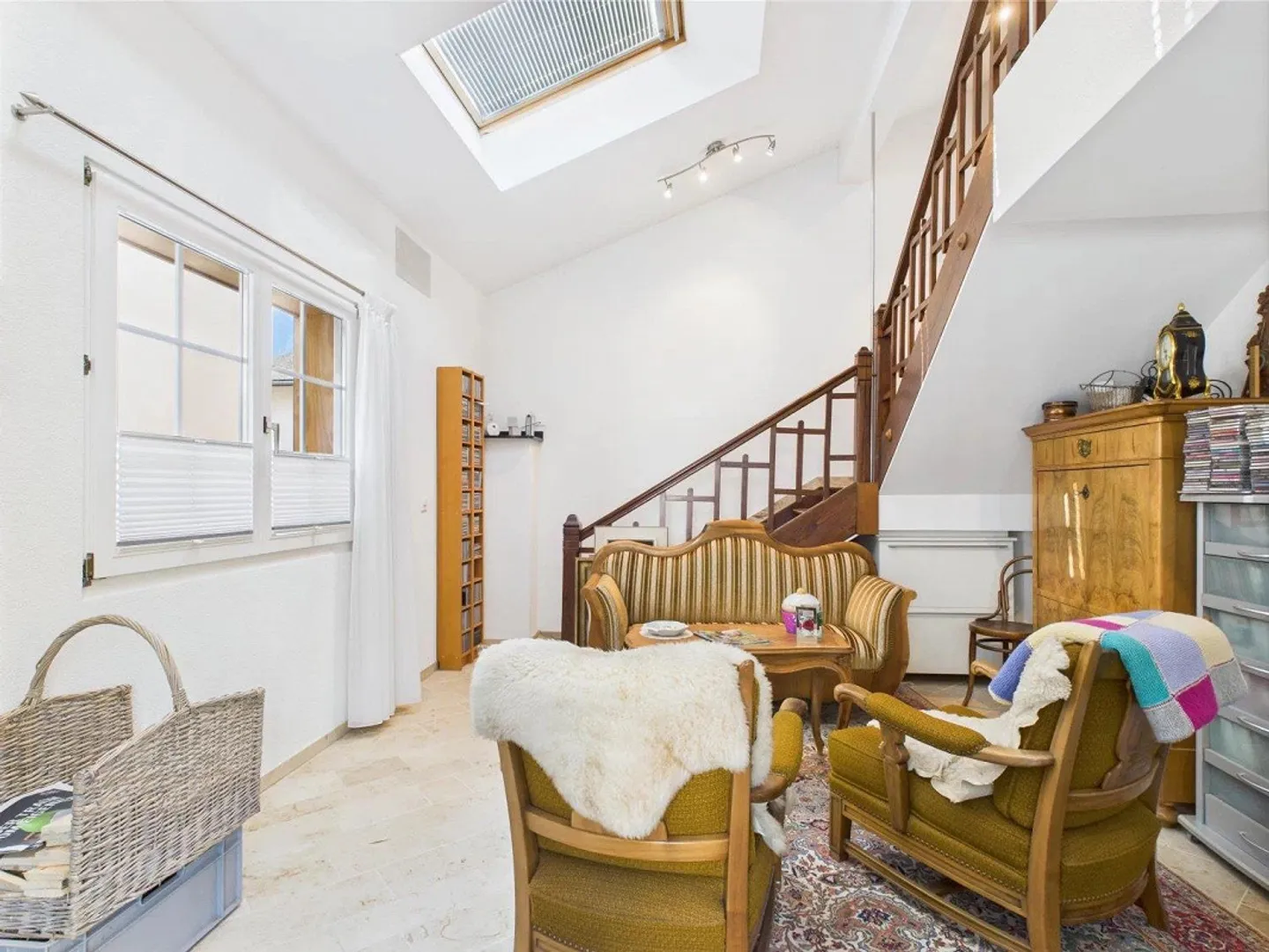 Single-family house in a sunny location with breathtaking views - Photo 7 of 13