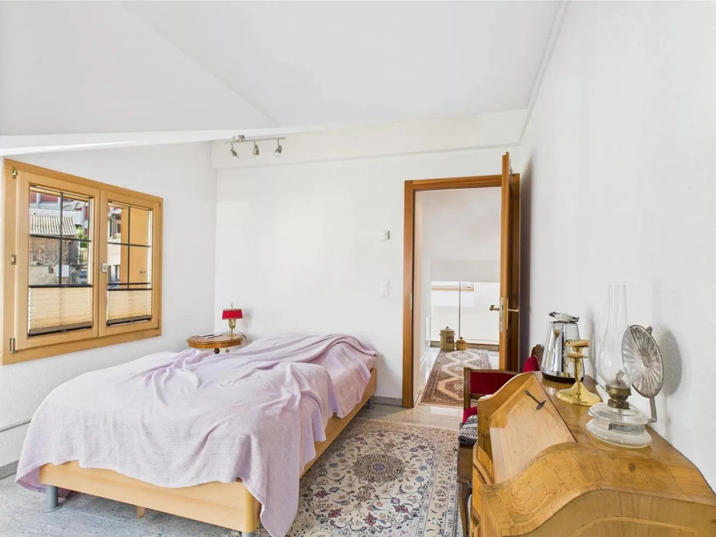 Single-family house in a sunny location with breathtaking views - Photo 13 of 13