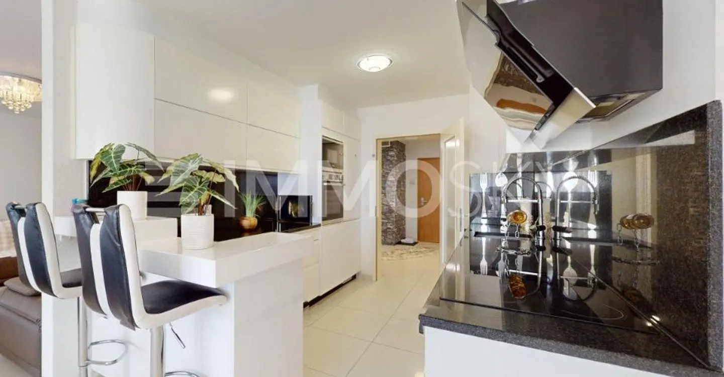 113 m² vollständig renoviert in der Nähe von Fribourg! - Foto 3 von 5