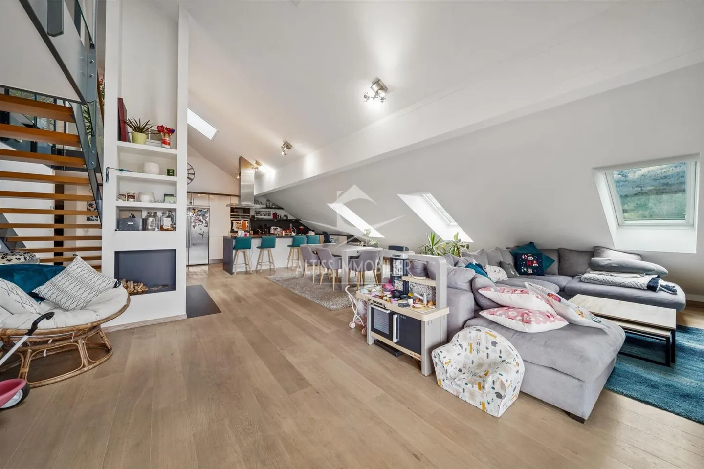 Dachgeschoss 5.5 Zimmer - Foto 5 von 12