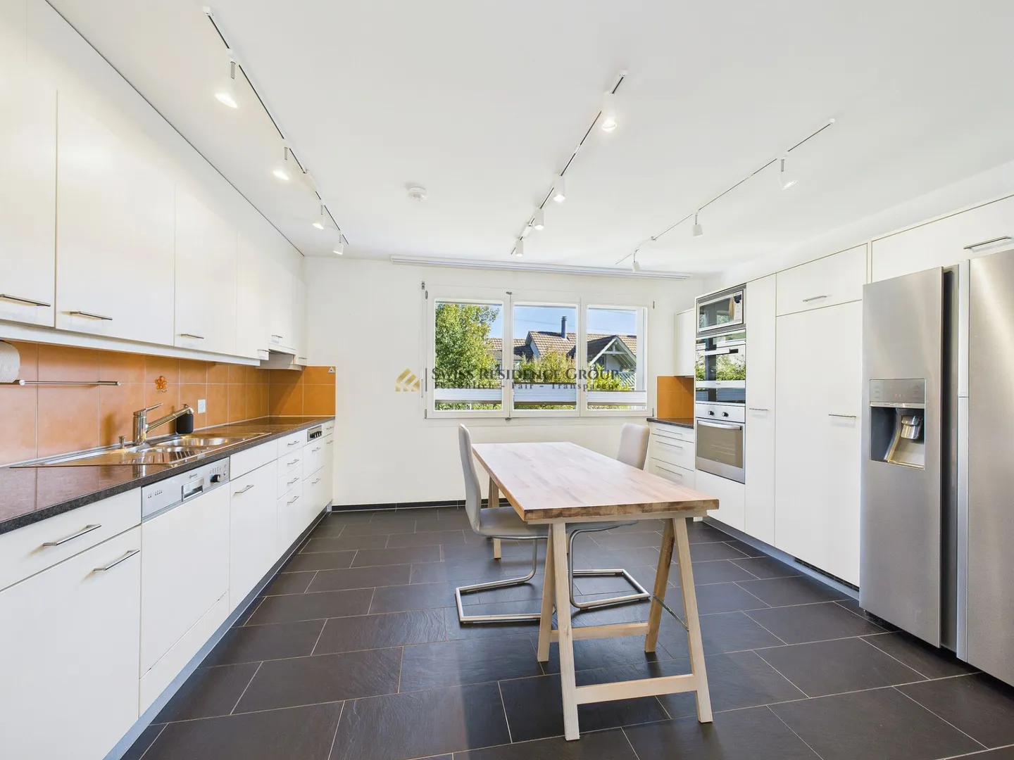 Exclusive 5.5-room townhouse in a sunny, quiet location - Photo 8 of 16