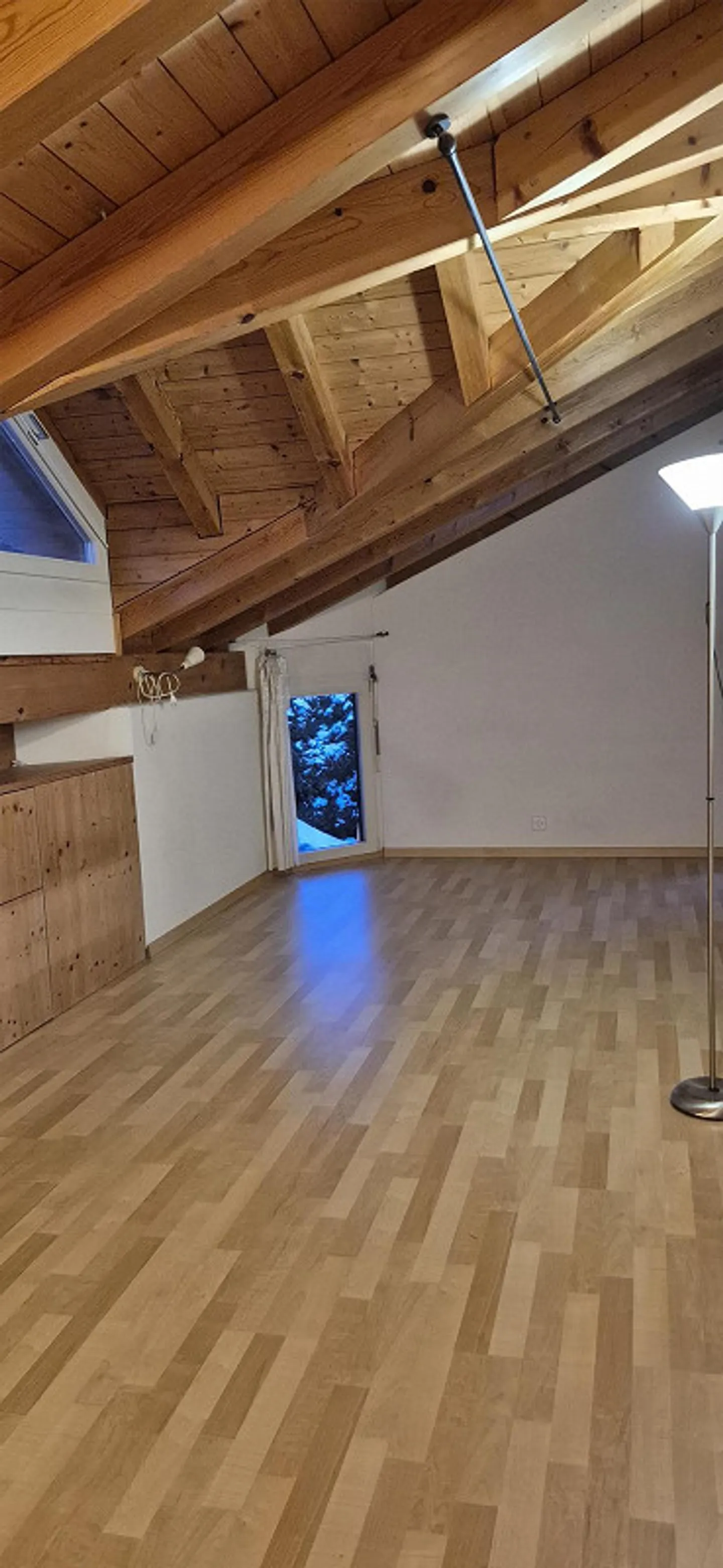 1/2 Zimmer WG / Im wunderschönen Aeugst am Albis am Türlensee - Foto 3 von 10