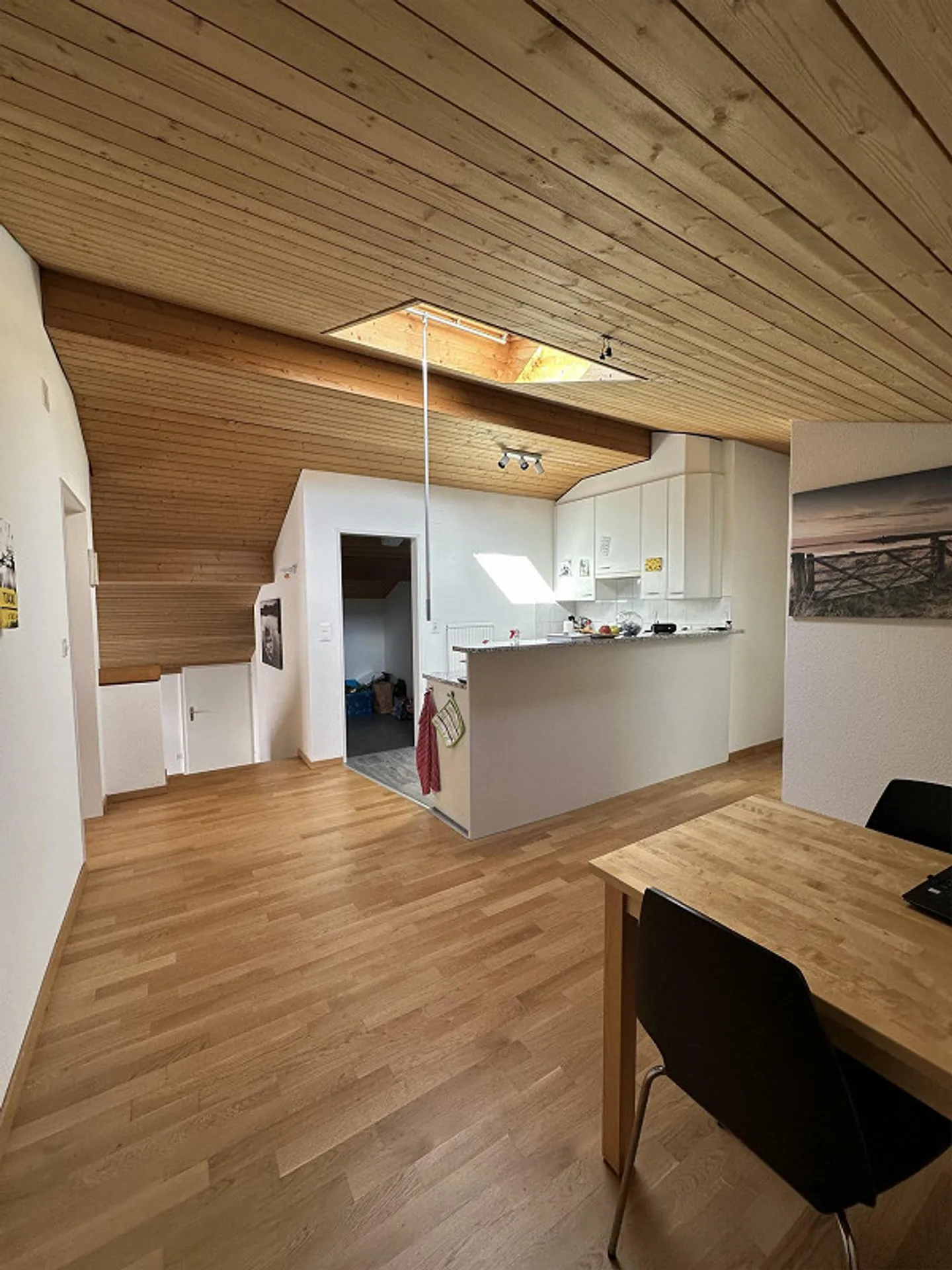 Charmante Dachwohnung - Foto 4 von 10