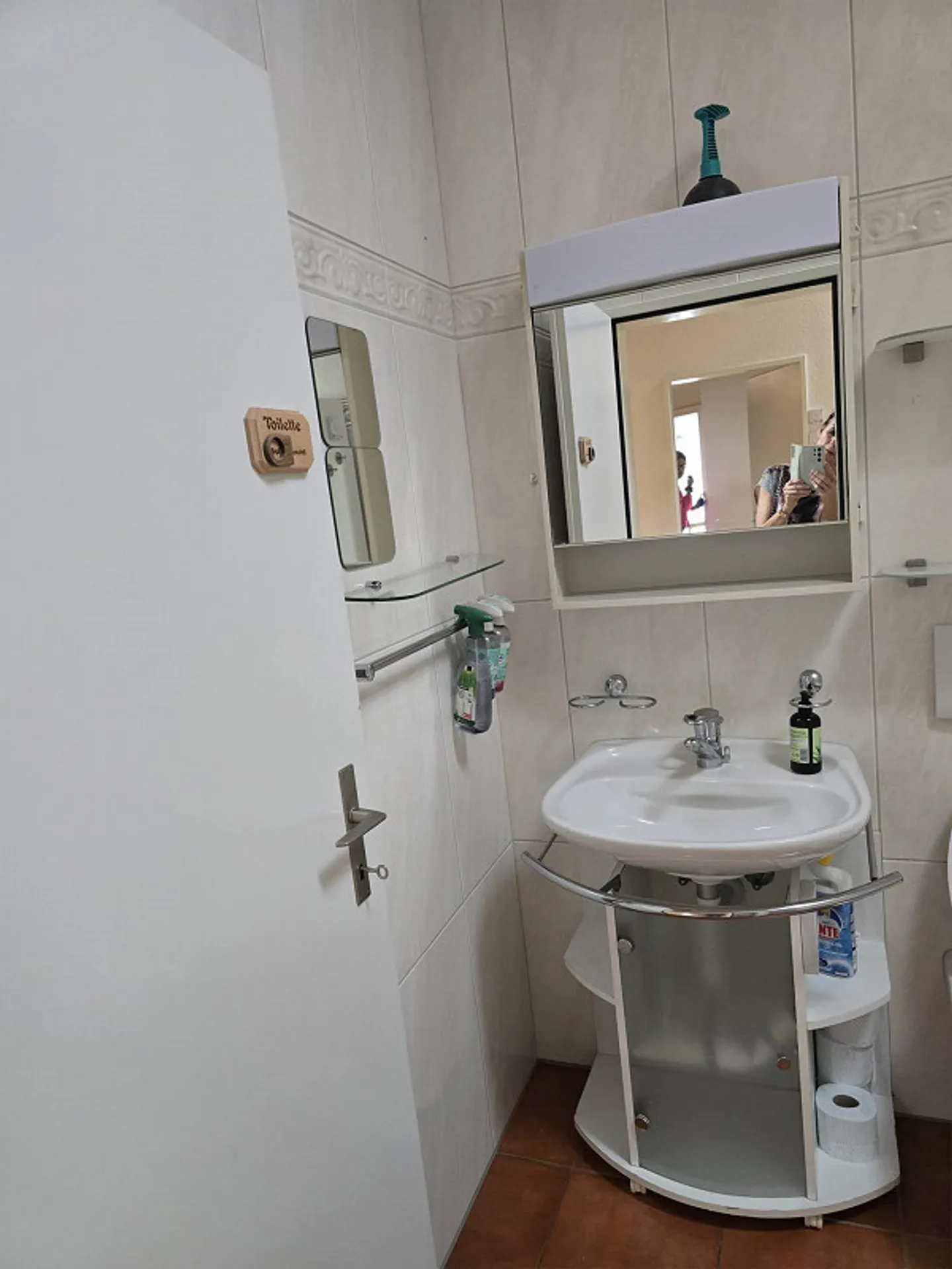 1/2 Zimmer WG / Im wunderschönen Aeugst am Albis am Türlensee - Foto 8 von 10