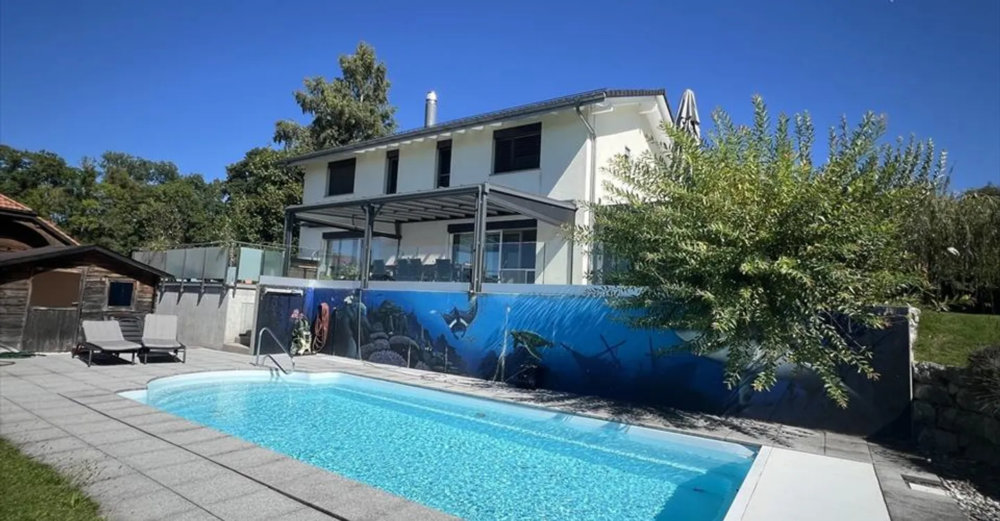 Magnifica casa con studio su un lotto di 1400m² - Foto 1 di 12