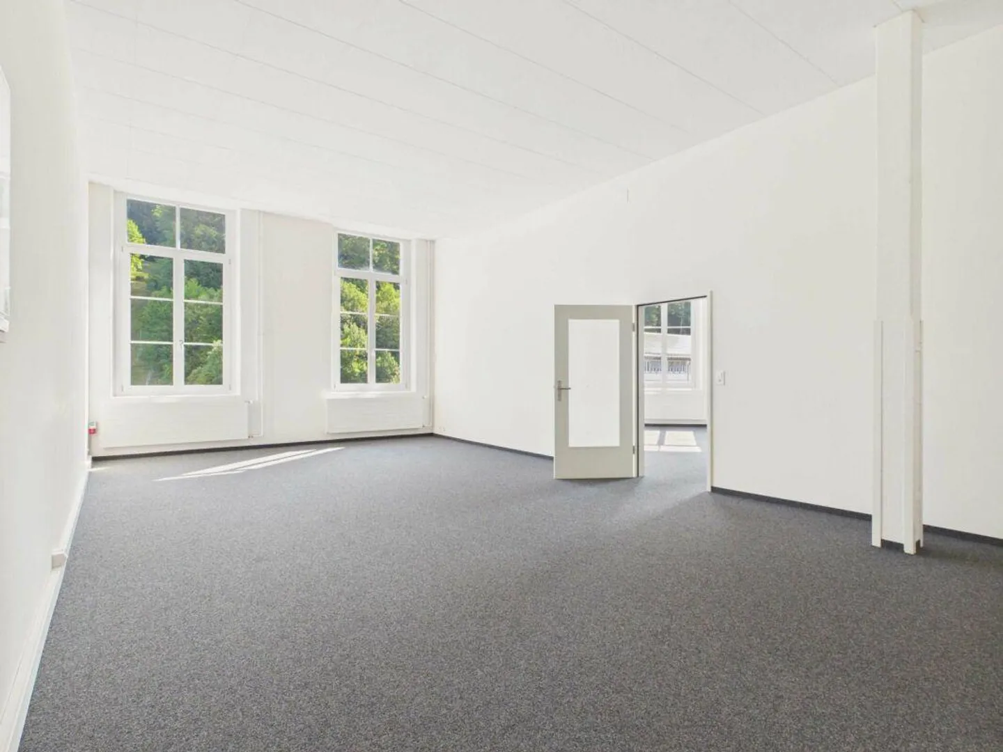 Espace commercial dans un quartier commercial et résidentiel central de 105m2 - Photo 4 sur 6