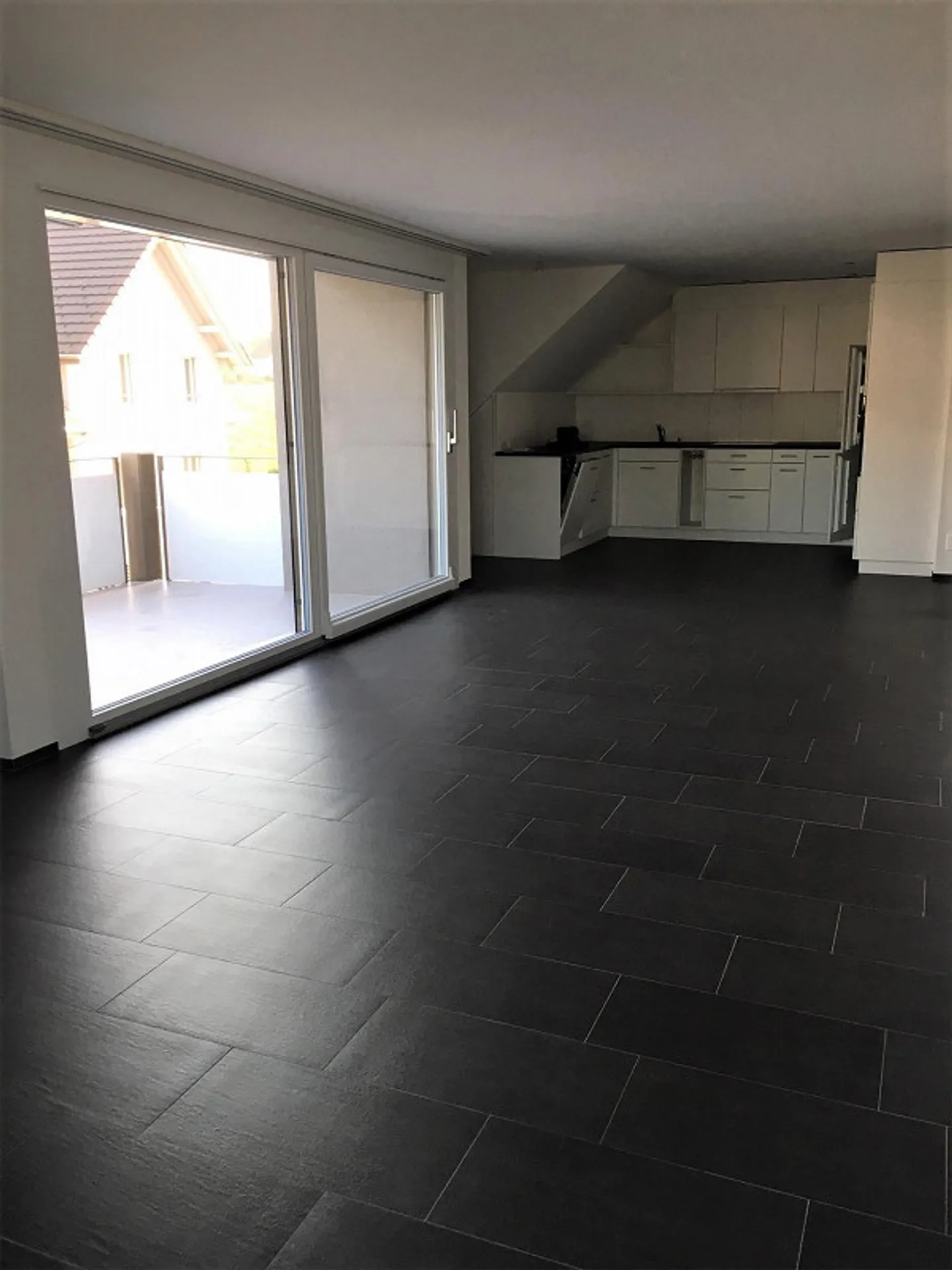 Attico in una posizione tranquilla - Foto 5 di 13