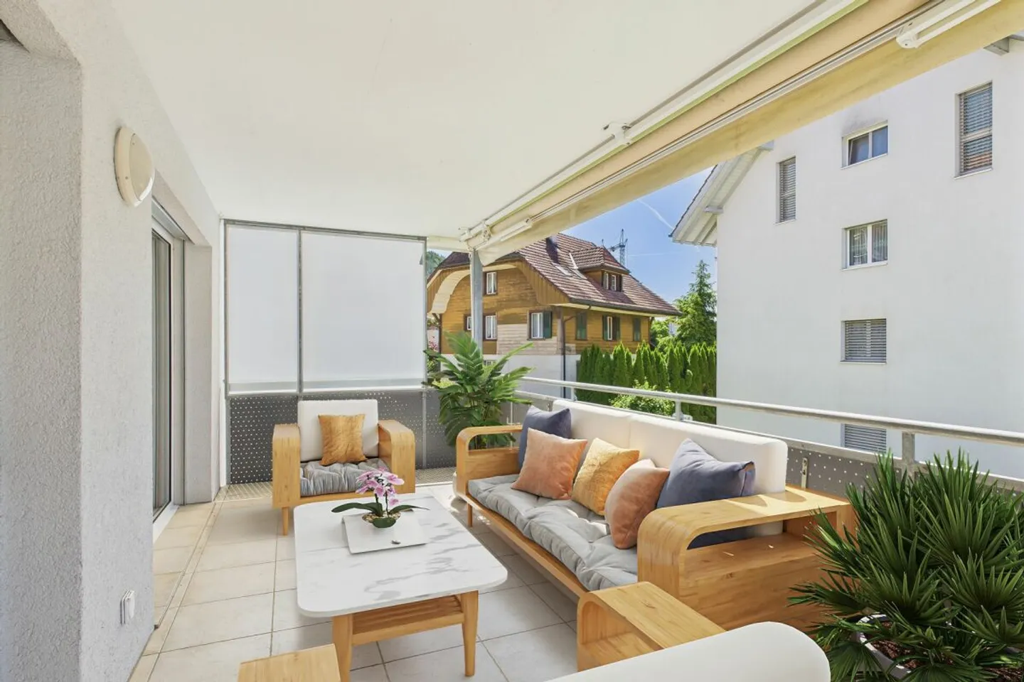 ASSEZ INTELLIGENT - Photo 1 sur 8