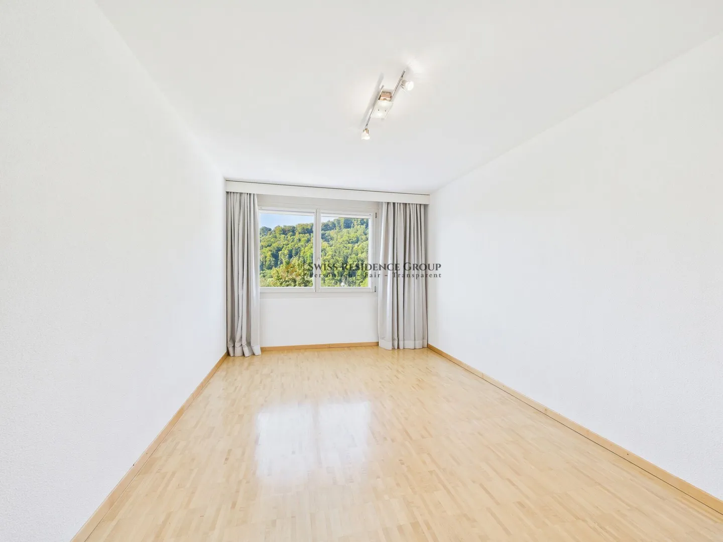 Exclusive 5.5-room townhouse in a sunny, quiet location - Photo 12 of 16