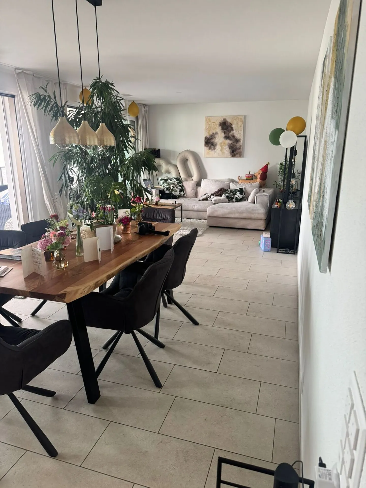 Helle Wohnung mit grossem Balkon - Foto 1 von 10