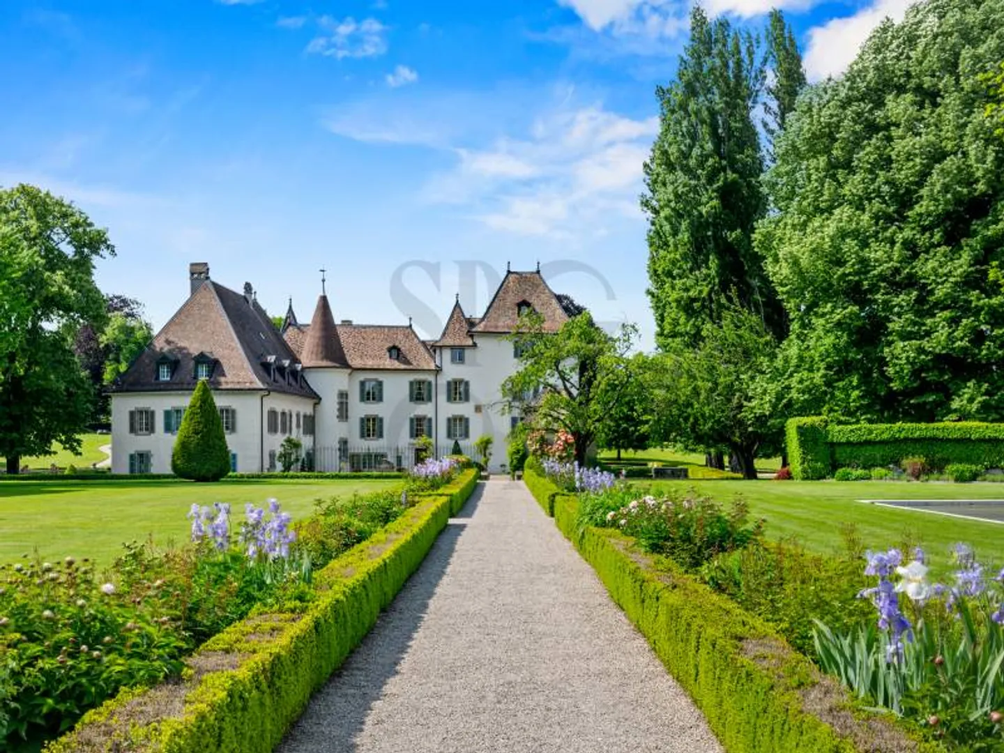 Château du XVIIe siècle restauré - Photo 1 sur 8
