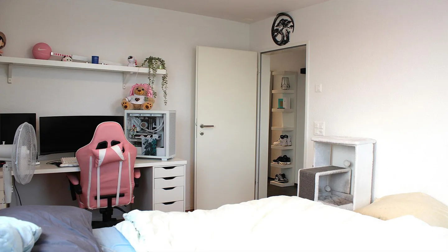 Chambre en Attique - Appartement de 3,5 pièces avec une énorme terrasse ! - Photo 4 sur 10