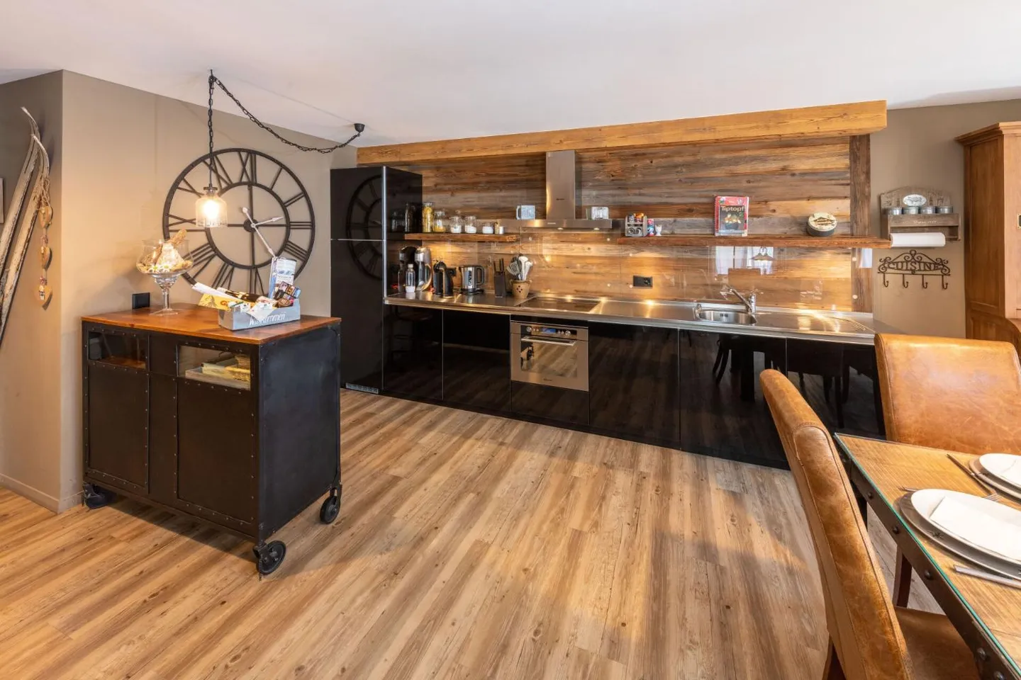 4,5-Zimmer-Wohnung in Grächen - Foto 2 von 4