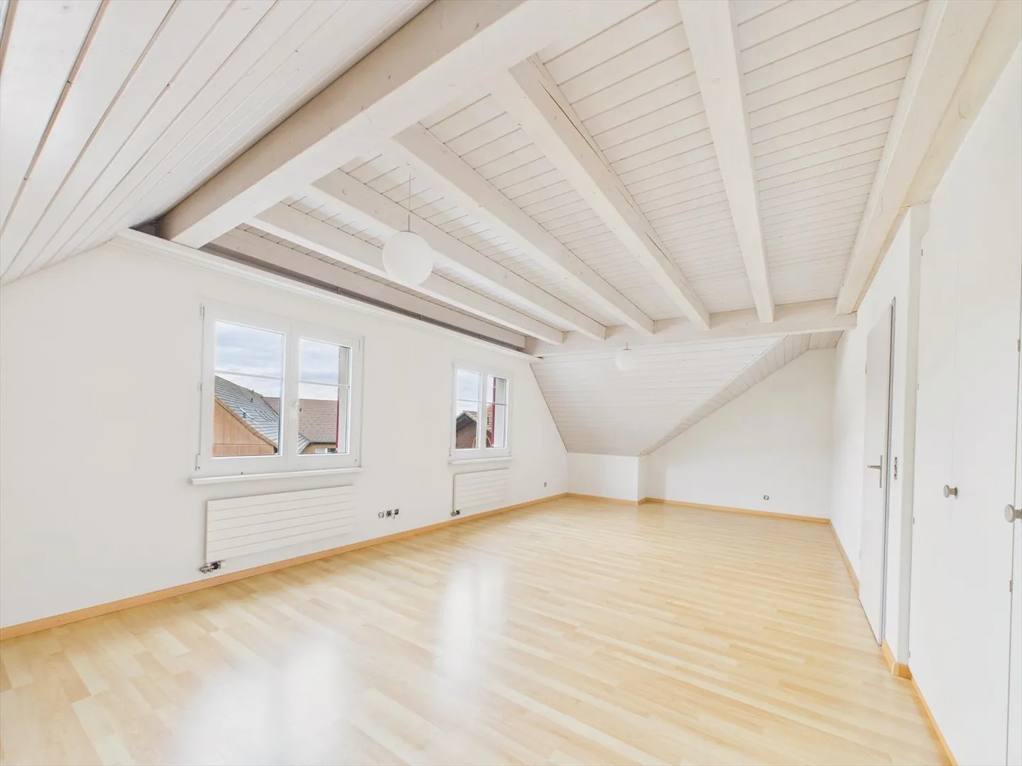 Exclusive 4.5-room apartment in the sought-after region of Mettlen, Canton TG - Photo 7 of 13