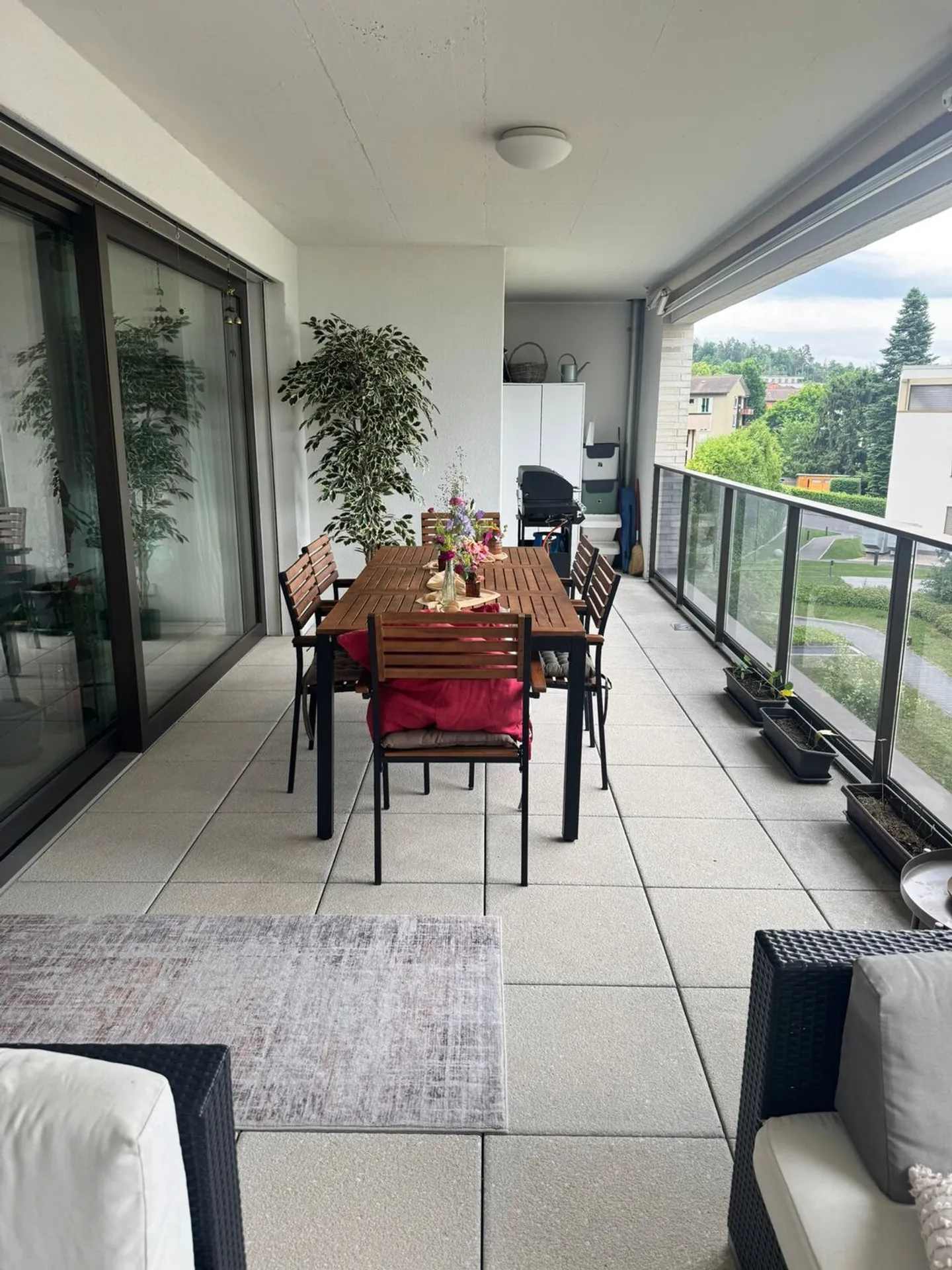 Helle Wohnung mit grossem Balkon - Foto 9 von 10