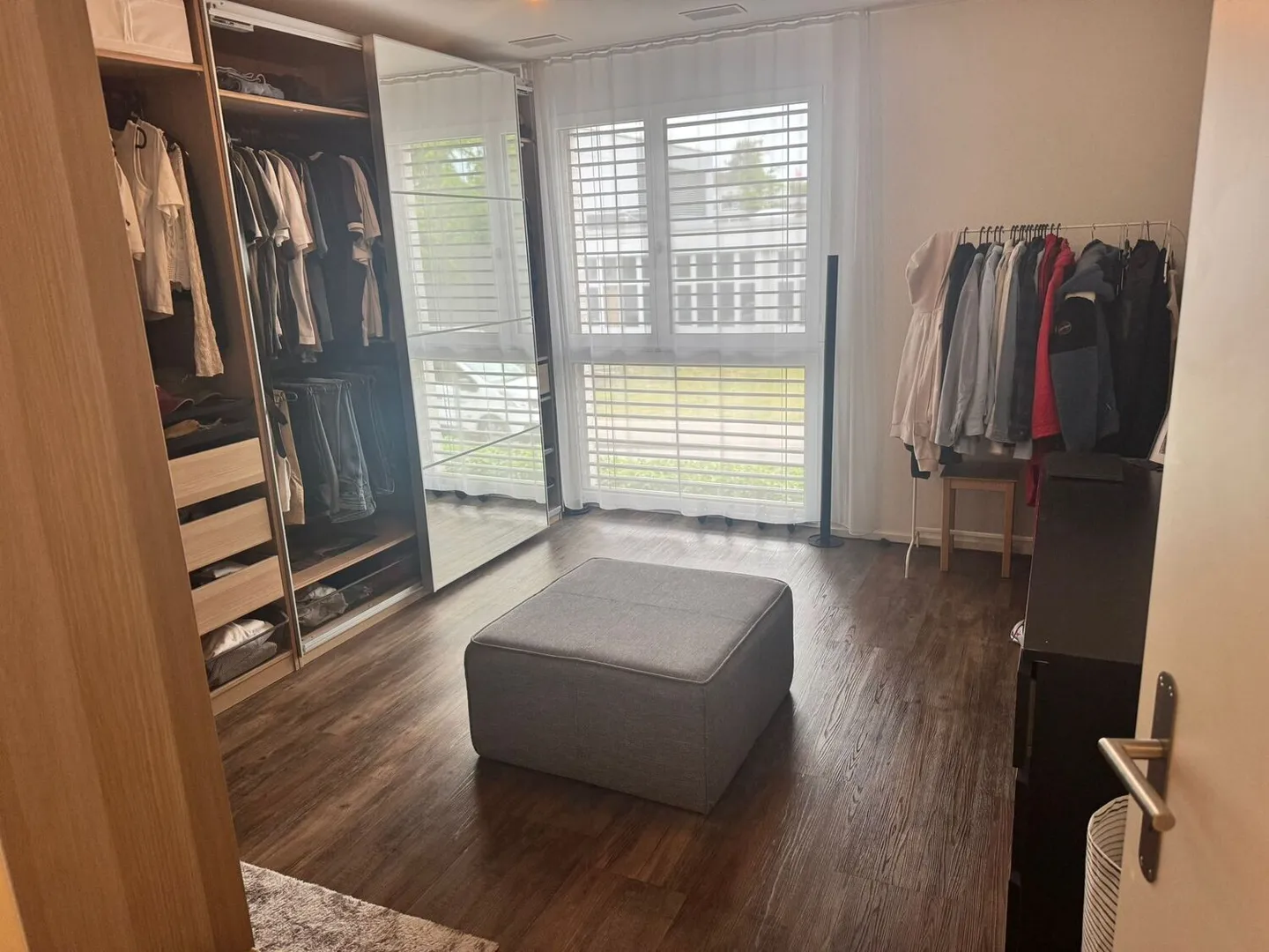 Helle Wohnung mit grossem Balkon - Foto 4 von 10