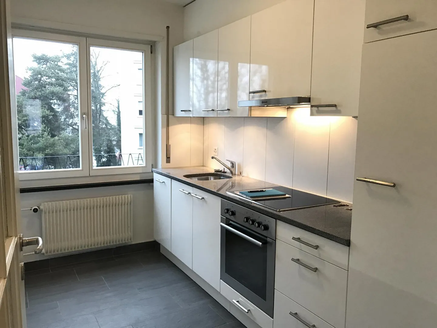 Dream Home in Popular Breitfeld - Photo 2 of 12