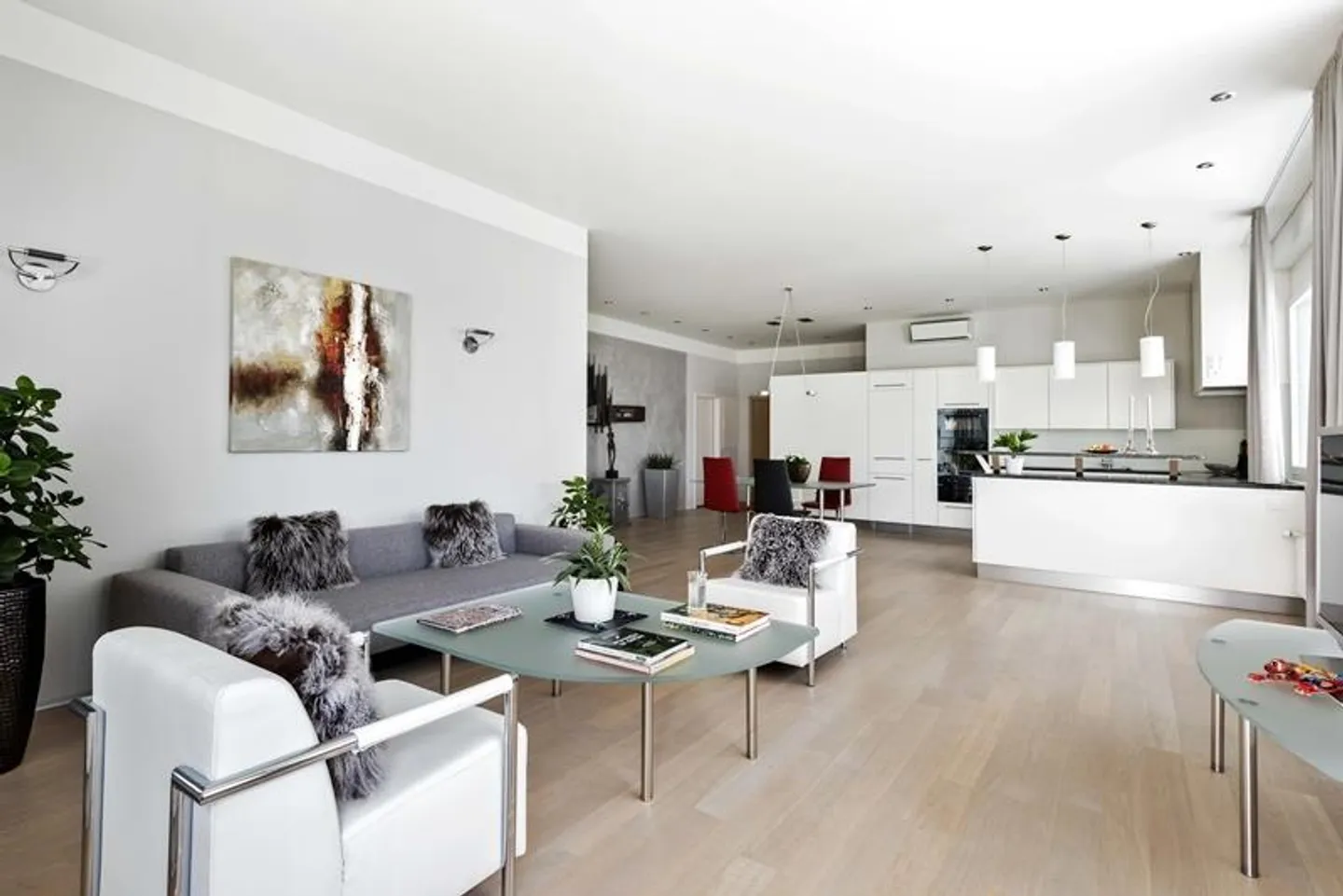 Avec style et charme - Votre opportunité ! - Photo 1 sur 9