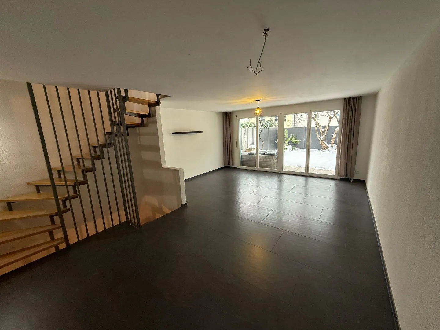 Maison de ville de 4,5 pièces - Photo 2 sur 13