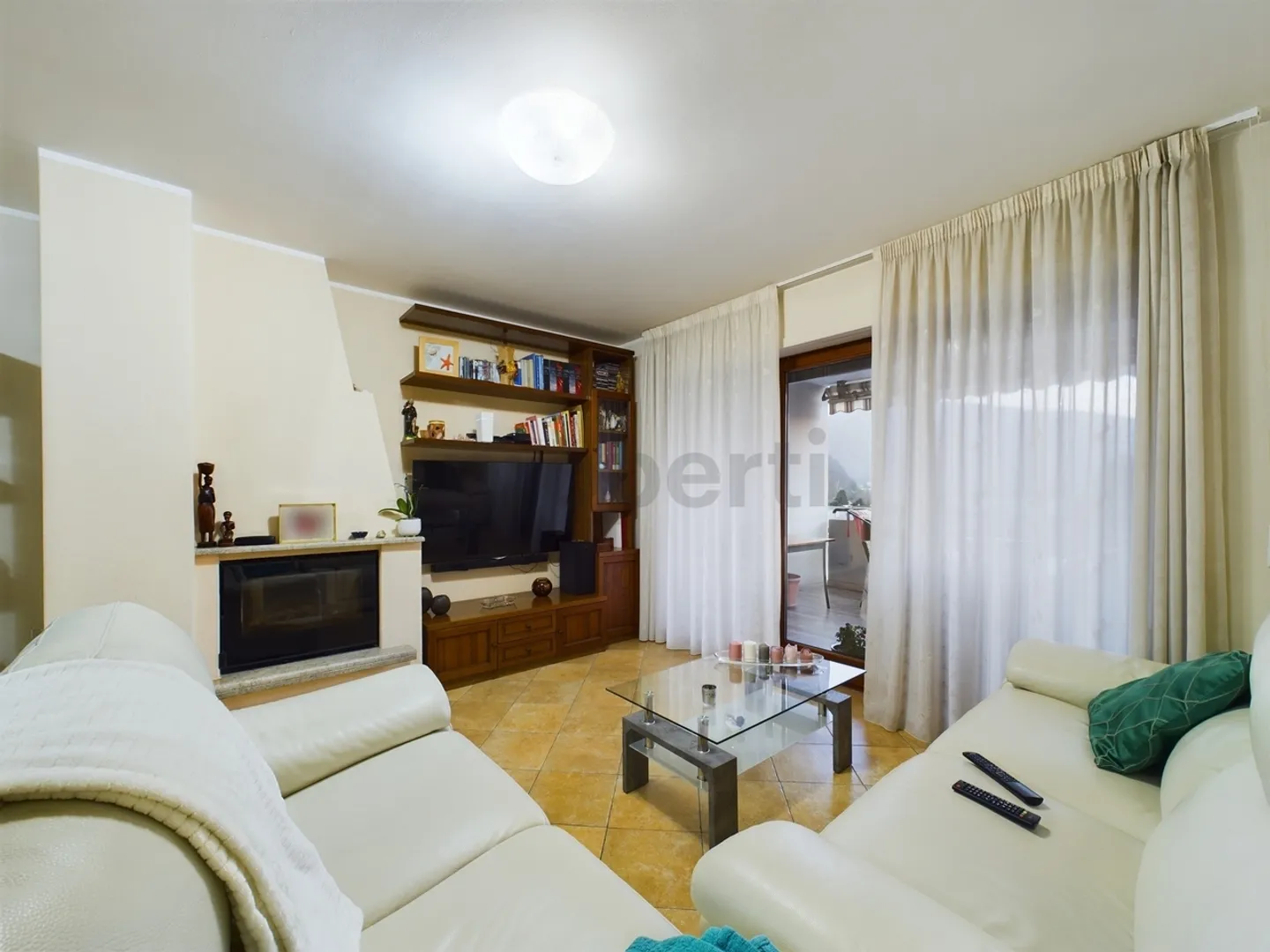 Ampio e luminoso appartamento 4,5 locali  a Caslano - Foto 1 di 12