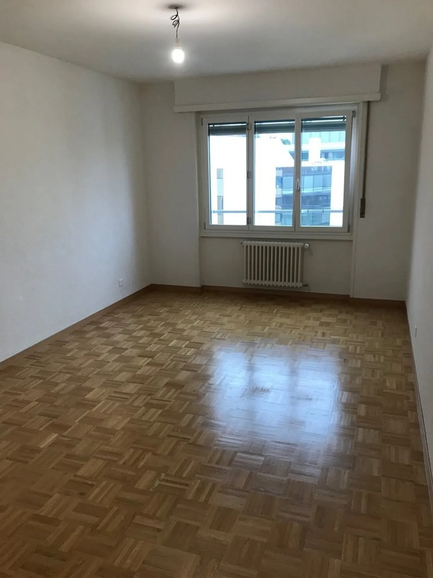 Charmant appartement de 2,5 pièces cherche locataire - Photo 5 sur 7