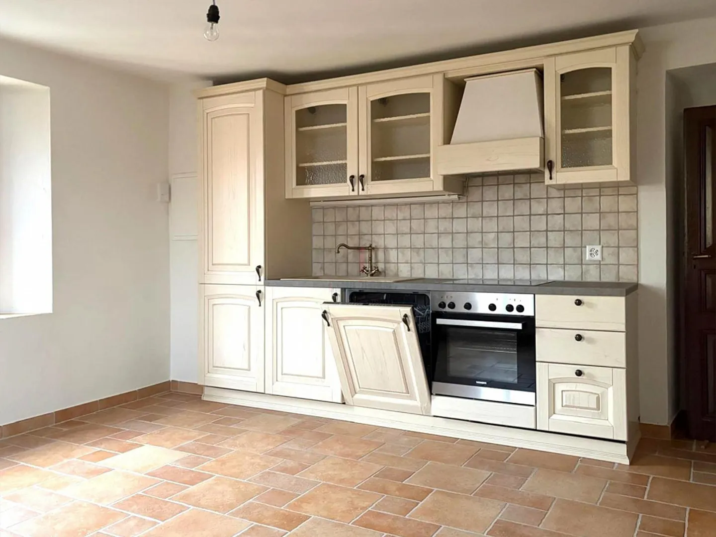 Characteristic Two-Room Apartment in the Charming Old Town - Photo 2 of 10